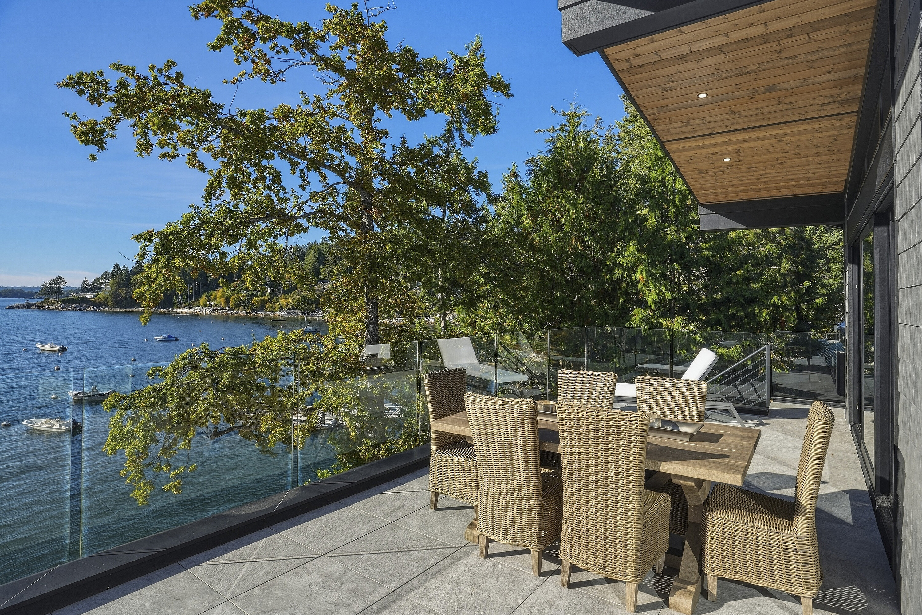  West Coast Waterfront Elegance - 物件實景