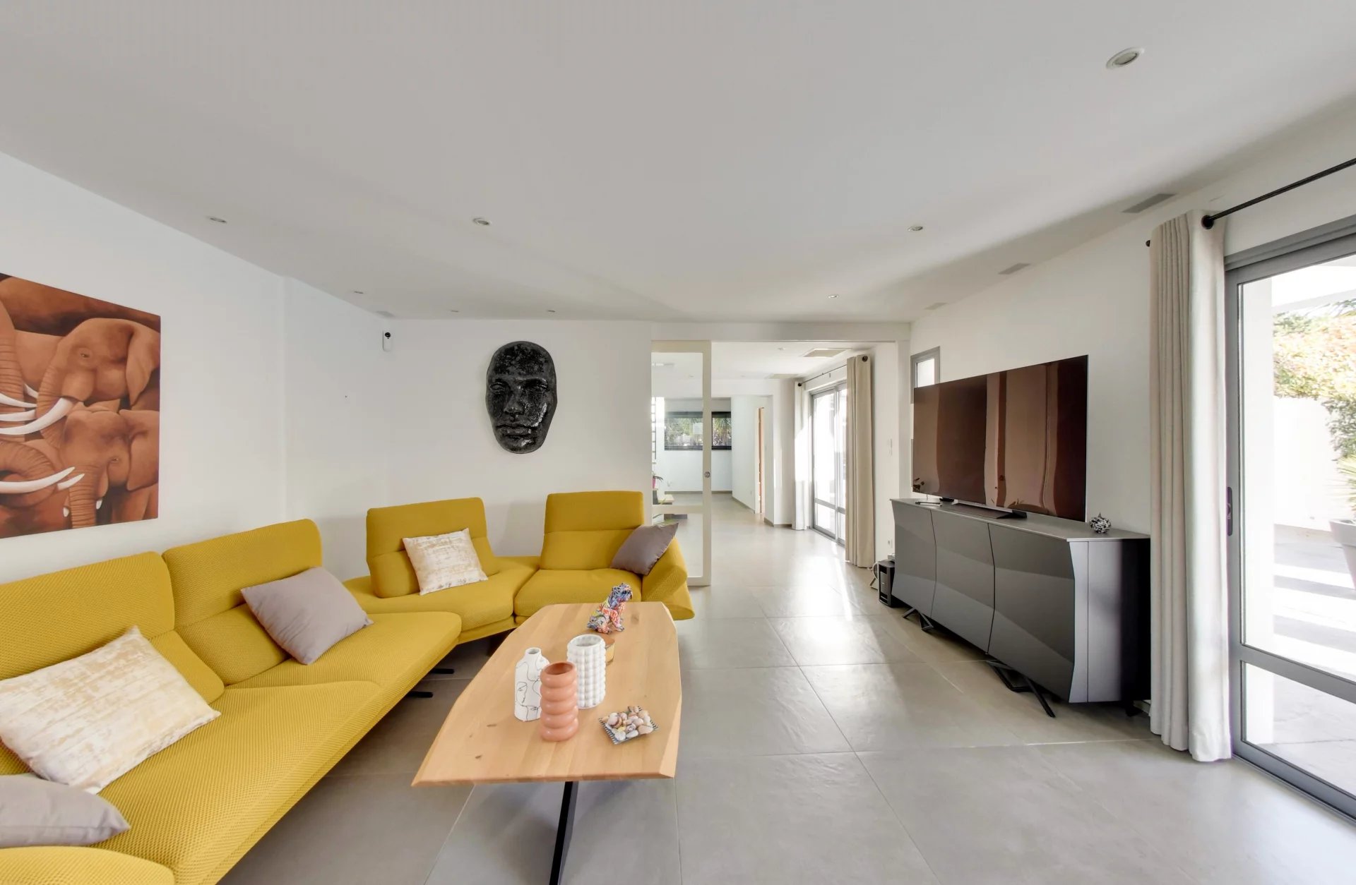 Perpignan, Occitanie, 66000, FR, 3 Bedrooms Bedrooms, ,3 BathroomsBathrooms,Residential,For Sale,2000722