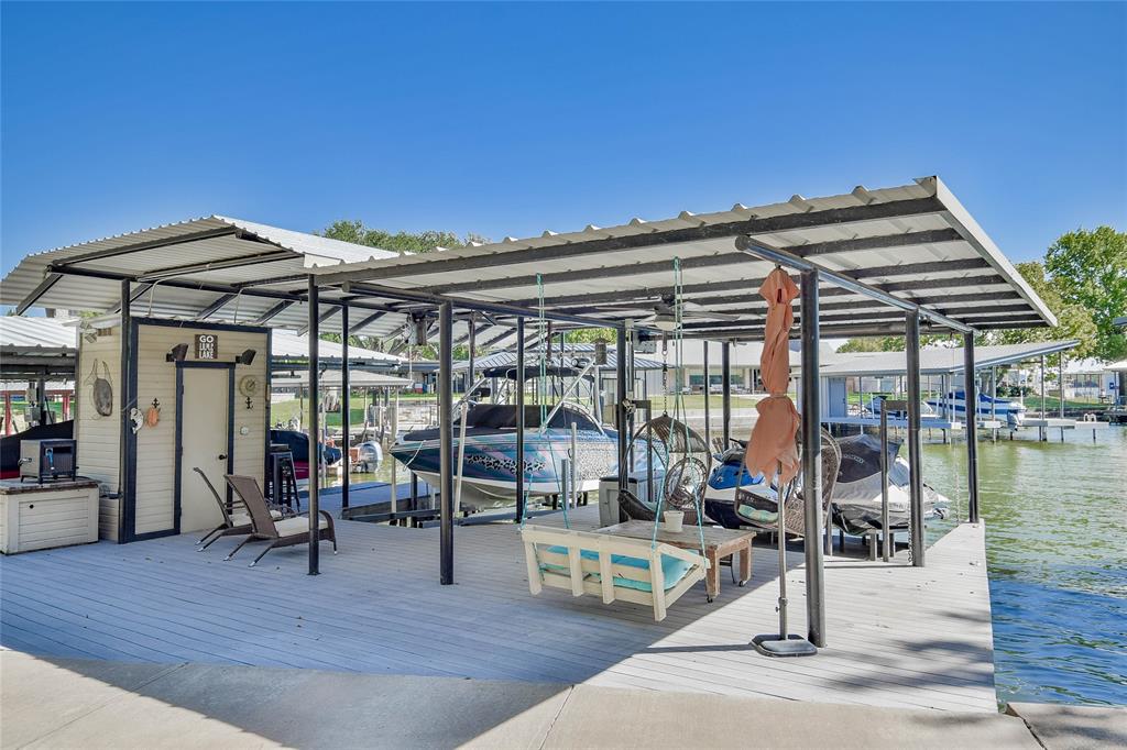 Granbury, Texas, 76049, United States, 3 Bedrooms Bedrooms, ,2 BathroomsBathrooms,Residential,For Sale,1984180