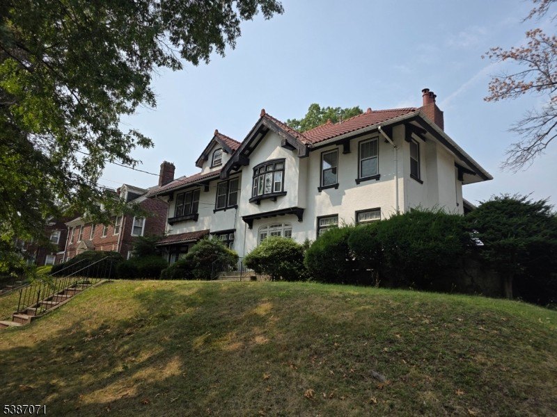 Newark City, New Jersey, 07104-1530, United States, 8 Bedrooms Bedrooms, ,5 BathroomsBathrooms,Residential,For Sale,1977371