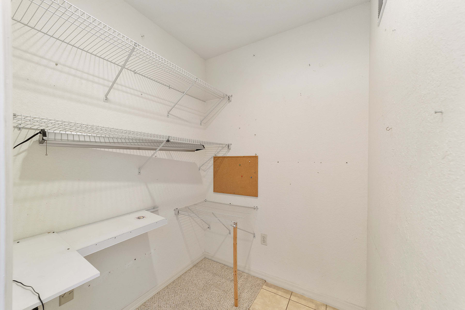  DUNNELLON - 物件實景