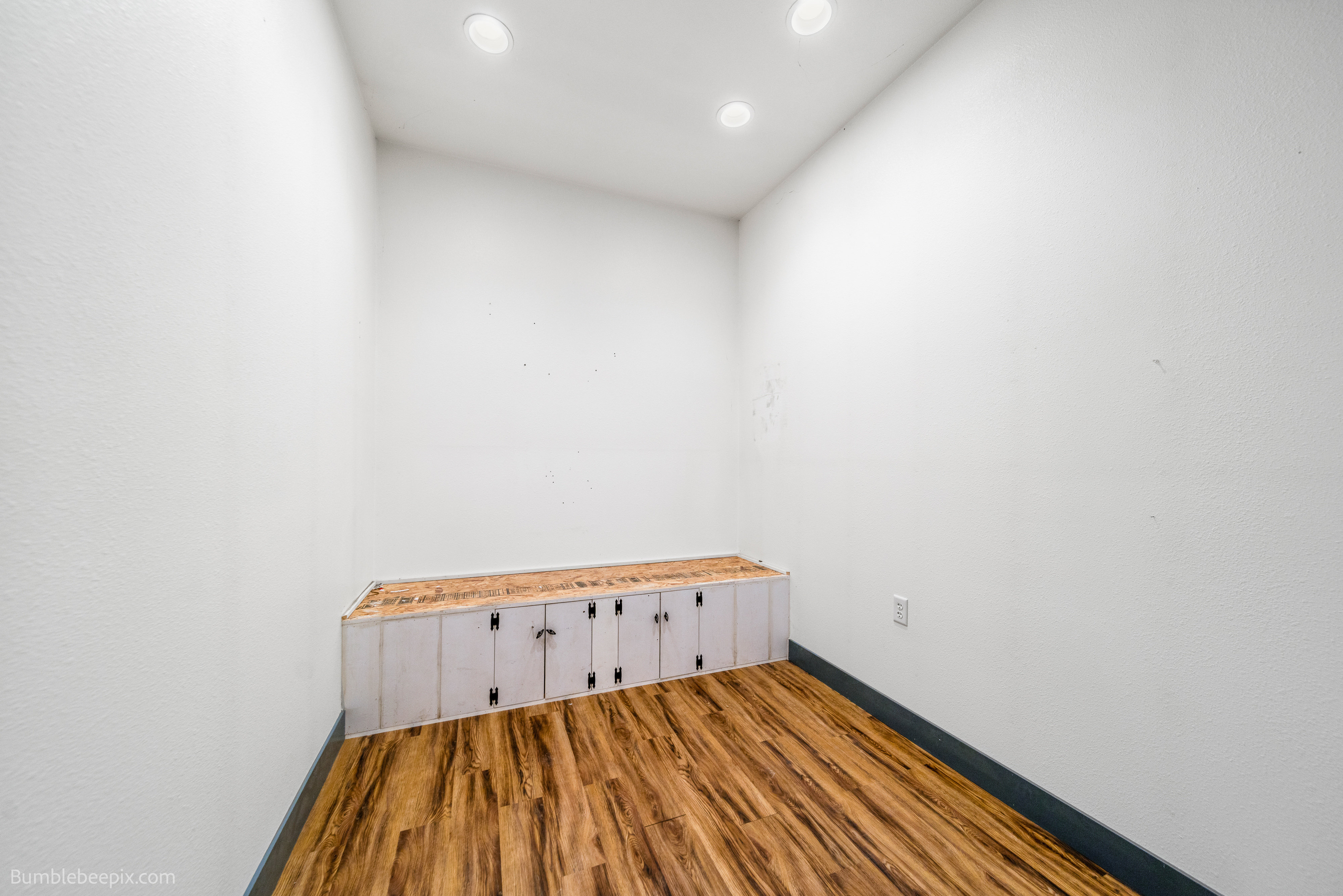 Cusick, Washington, 99119, United States, ,2 BathroomsBathrooms,Residential,For Sale,1978397