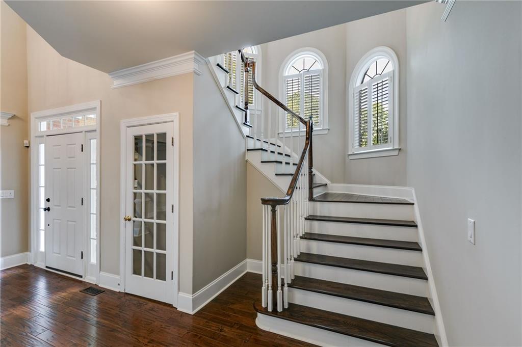 Atlanta, Georgia, 30350, United States, 6 Bedrooms Bedrooms, ,5 BathroomsBathrooms,Residential,For Sale,1900551