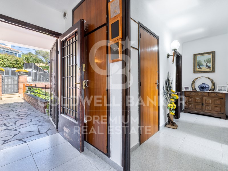 Sant Cugat del Vallès, Catalonia, ES, 5 Bedrooms Bedrooms, ,2 BathroomsBathrooms,Residential,For Sale,1759701