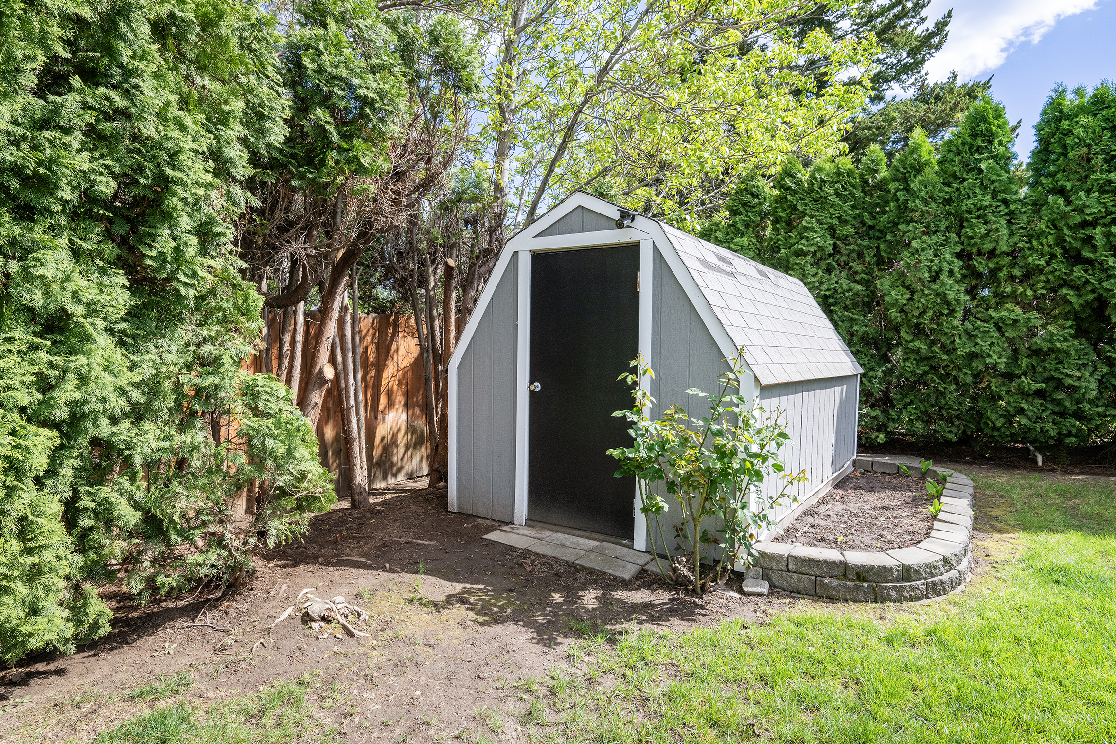  Beautifully Maintained 1960s Home - 物件實景