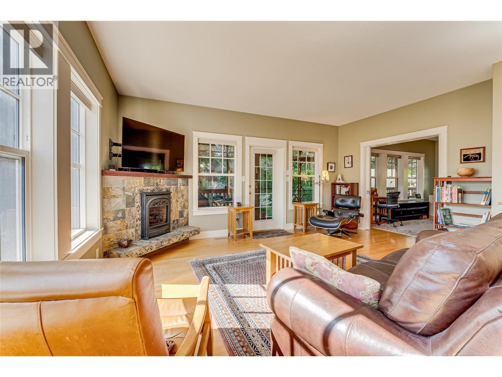 VERNON, British Columbia, V1T 2P9, CA, 5 Bedrooms Bedrooms, ,4 BathroomsBathrooms,Residential,For Sale,1948621