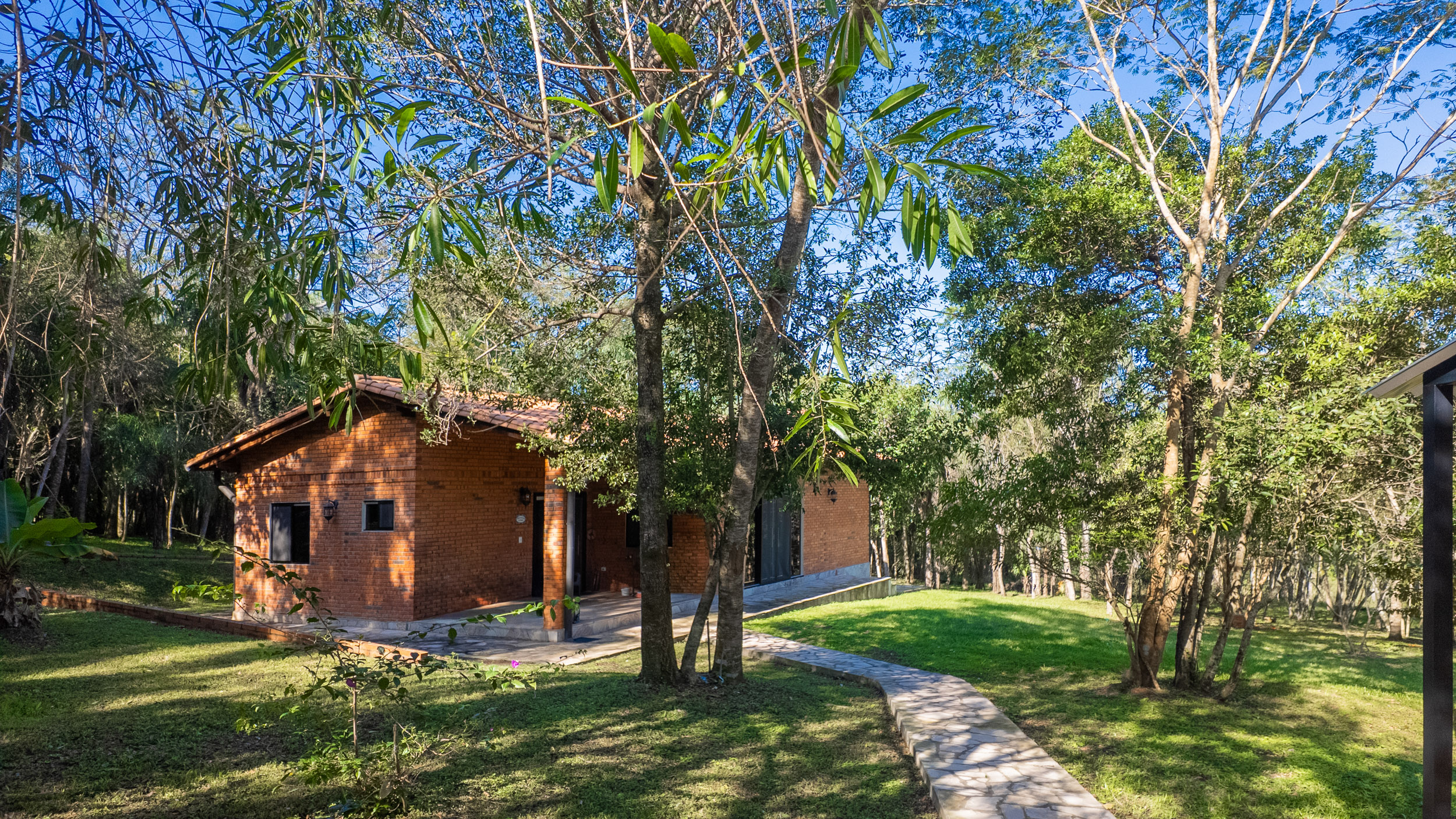  Country Estate for Sale in Caacupé, Paraguay  Country Residence - 物件實景