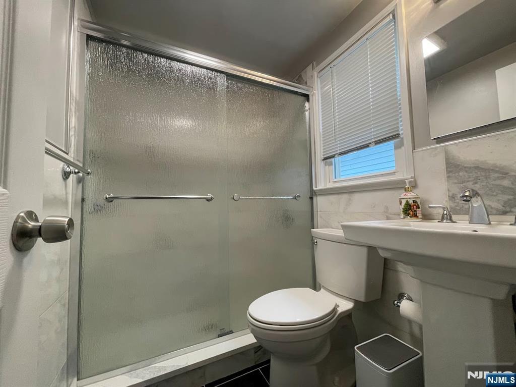 Kearny, New Jersey, 07032, United States, 3 Bedrooms Bedrooms, ,2 BathroomsBathrooms,Residential,For Sale,1852357
