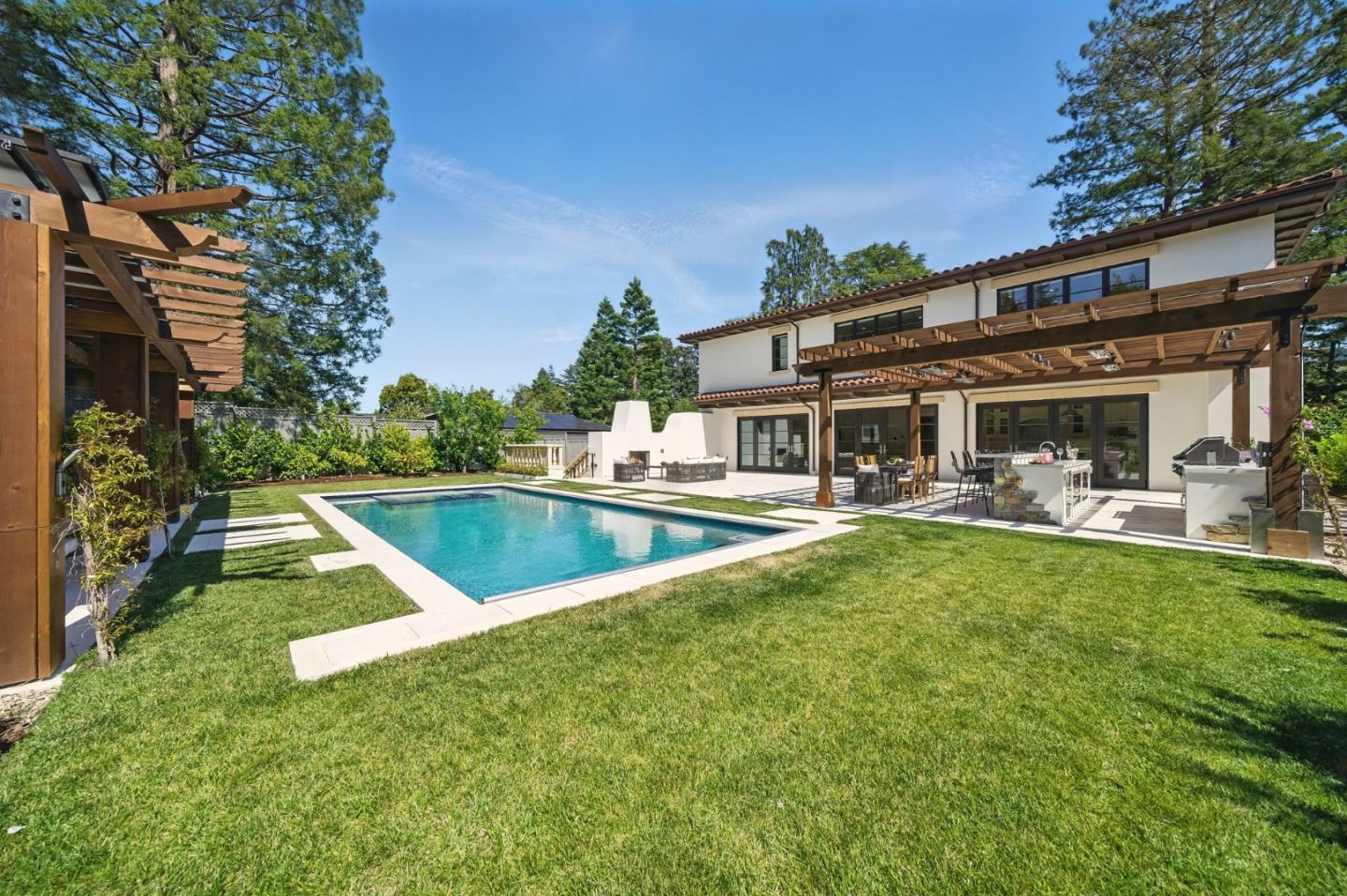 San Mateo, California, 94402, United States, 4 Bedrooms Bedrooms, ,6 BathroomsBathrooms,Residential,For Sale,1836989