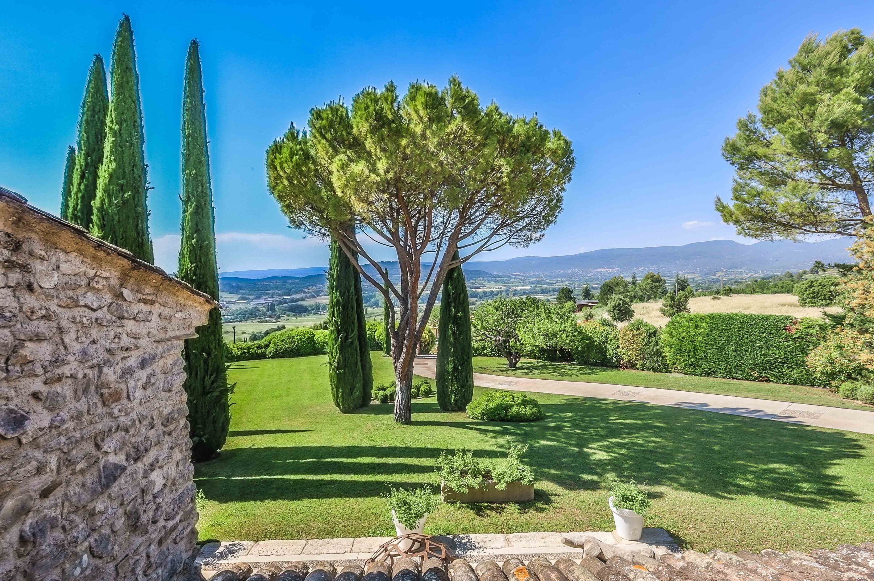  A rare and inspiring estate in one of Provence