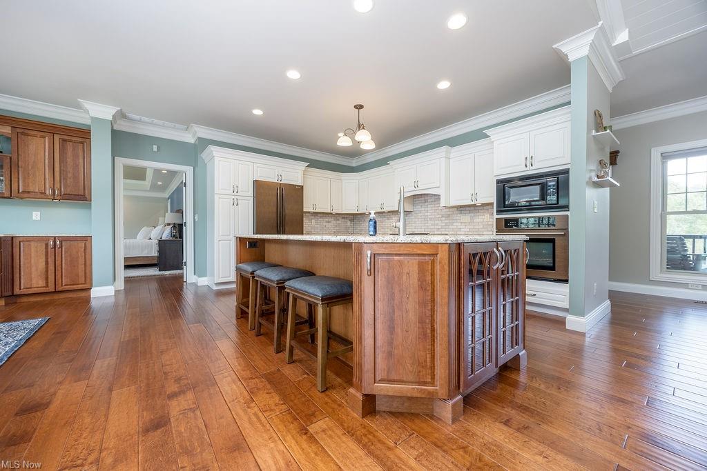 St Marys, West Virginia, 26170, United States, 3 Bedrooms Bedrooms, ,4 BathroomsBathrooms,Residential,For Sale,1928718