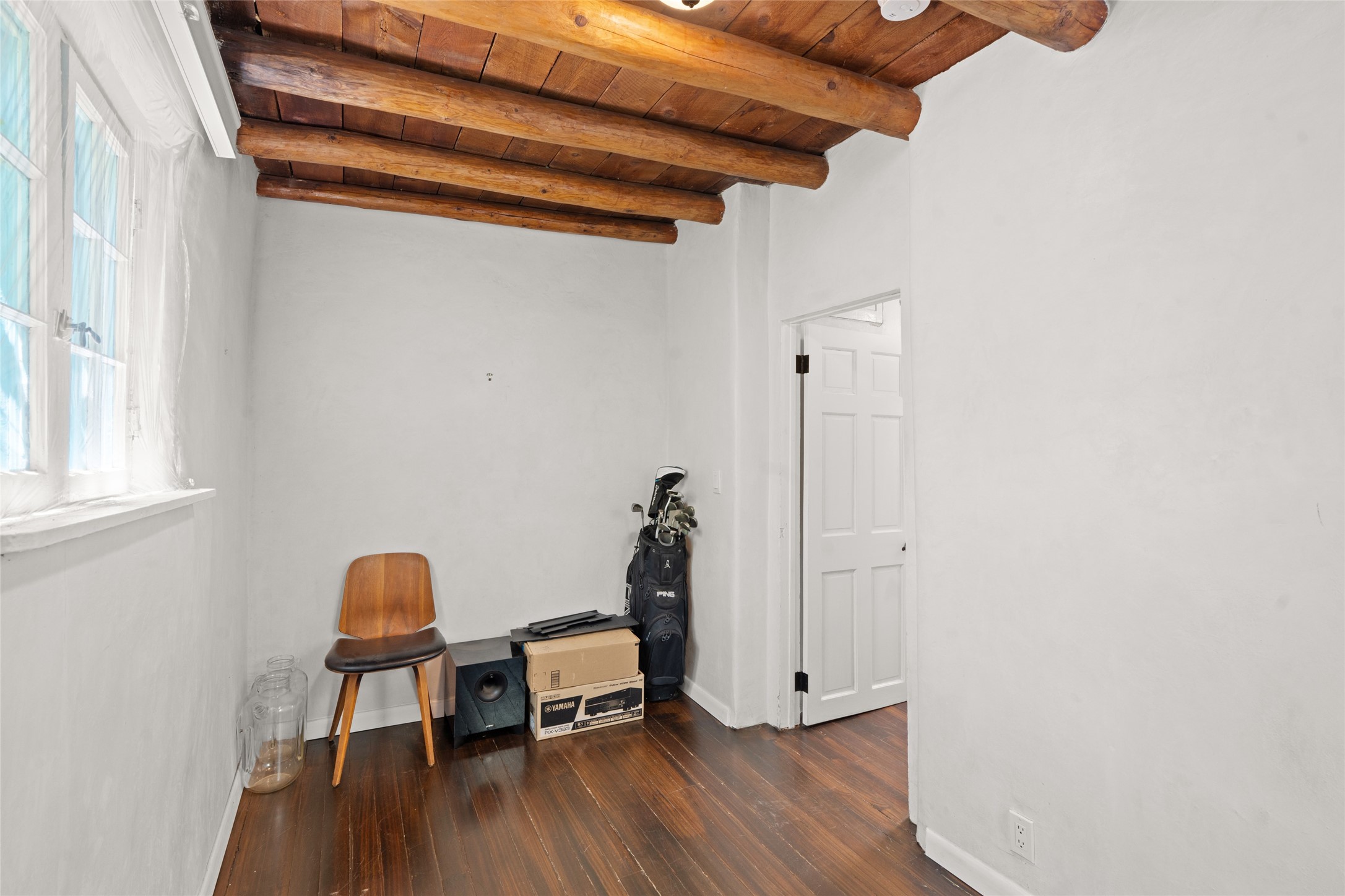  868 E Alameda Street - 物件實景
