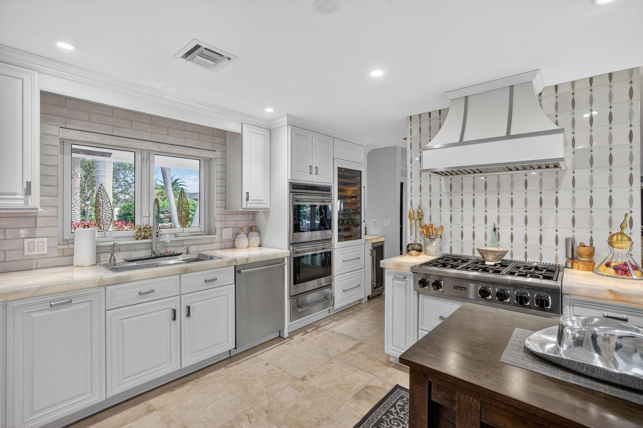 Fort Lauderdale, Florida, 33308, United States, 4 Bedrooms Bedrooms, ,4 BathroomsBathrooms,Residential,For Sale,2019357