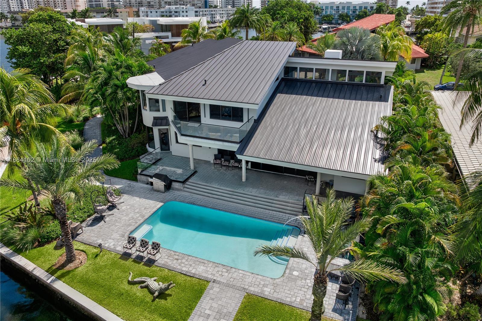 Hallandale Beach, Florida, 33009, United States, 4 Bedrooms Bedrooms, ,4 BathroomsBathrooms,Residential,For Sale,1940372