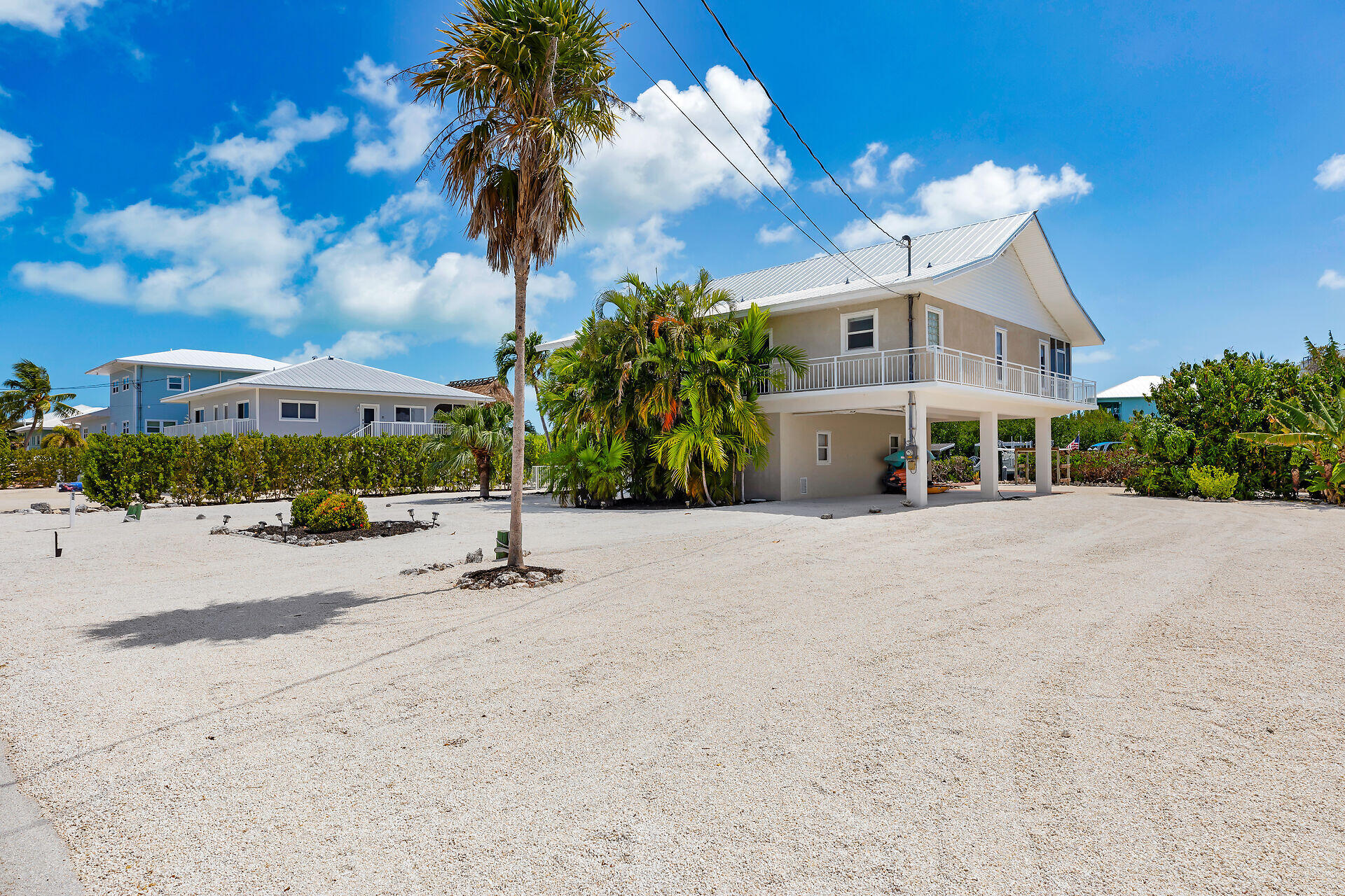 MARATHON, Florida, 33050, United States, 3 Bedrooms Bedrooms, ,2 BathroomsBathrooms,Residential,For Sale,2002078