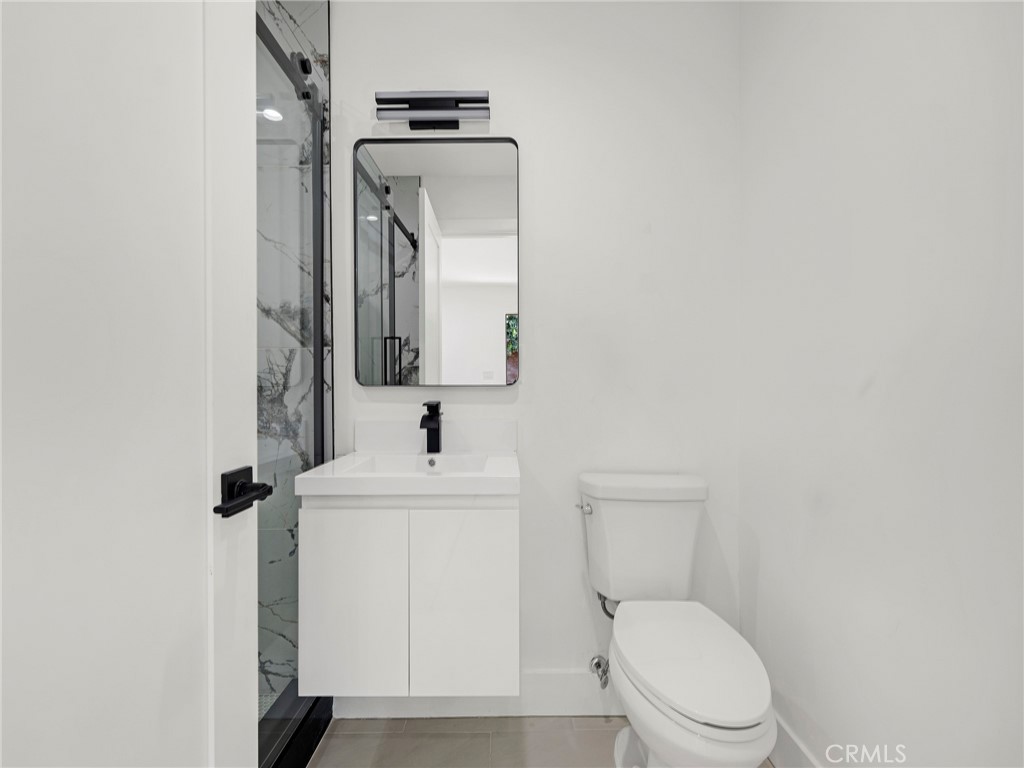 Winnetka, California, 91306, United States, 5 Bedrooms Bedrooms, ,3 BathroomsBathrooms,Residential,For Sale,1987319