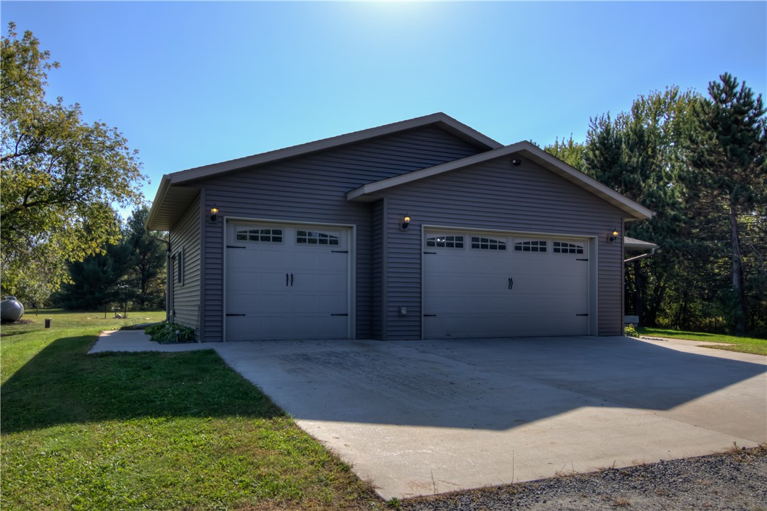 Cadott, Wisconsin, 54727, United States, 4 Bedrooms Bedrooms, ,2 BathroomsBathrooms,Residential,For Sale,1961468