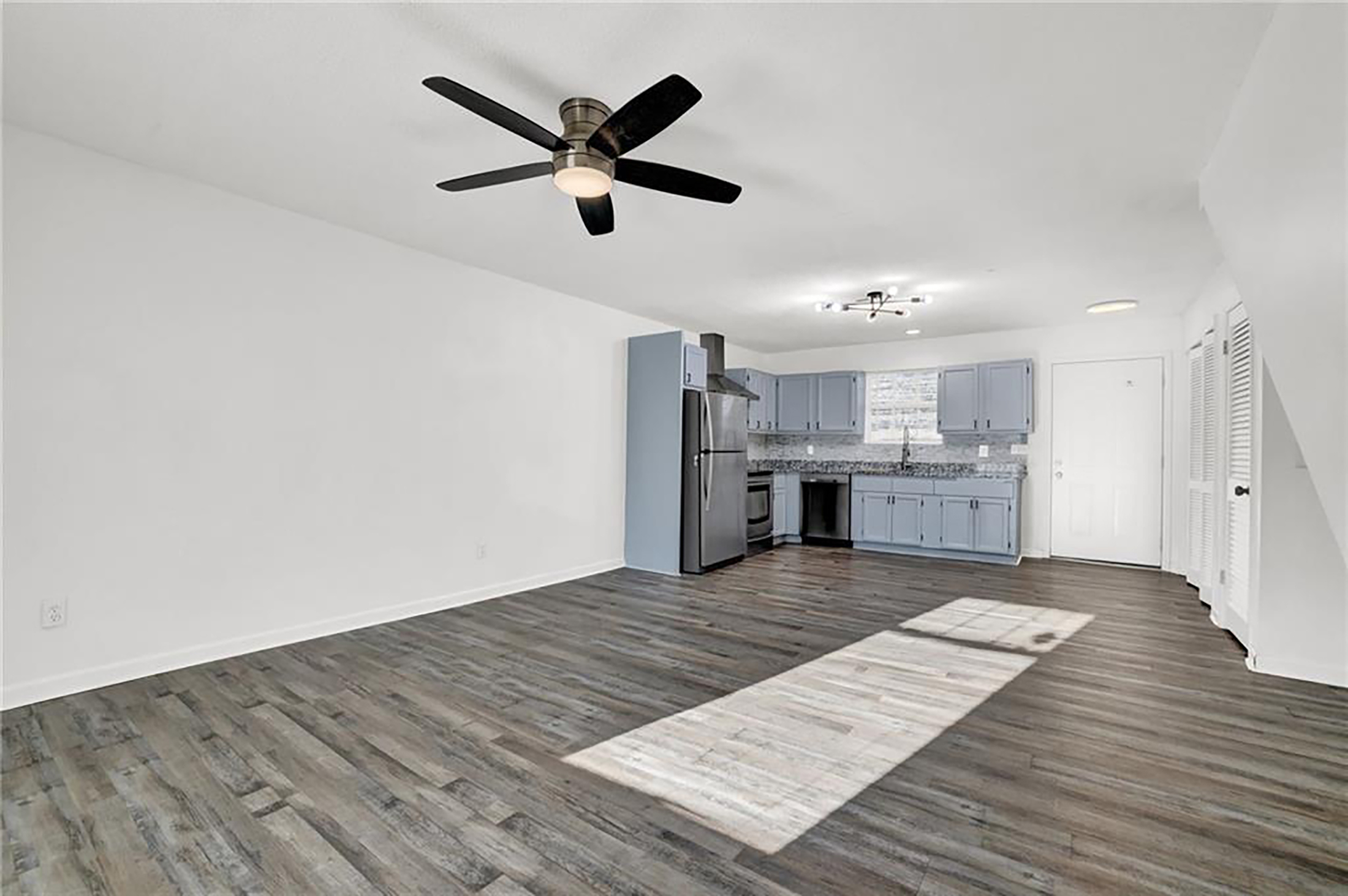  Move-In Ready Home on Quiet Cul-de-sac - 物件實景