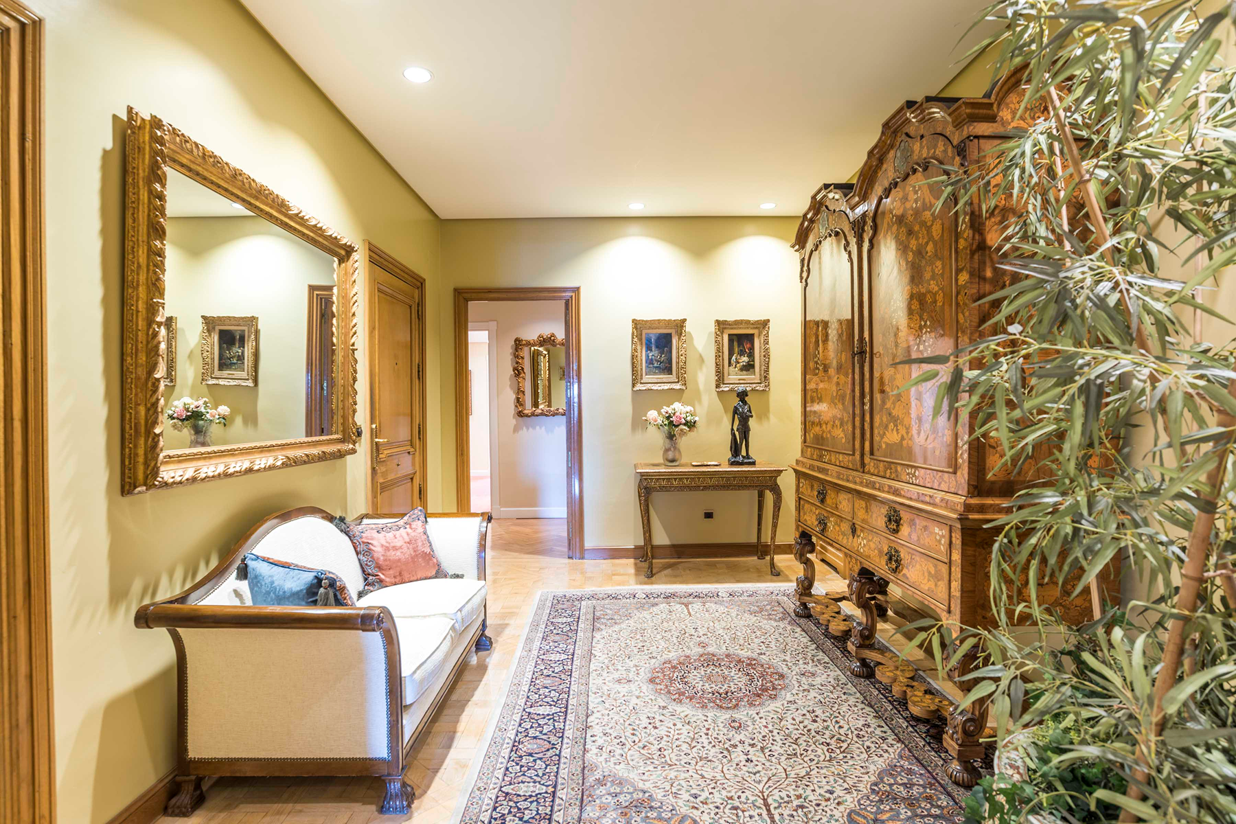  Elegant flat on Calle Velázquez with renovation potential  Barrio de Salamanca - 物件實景