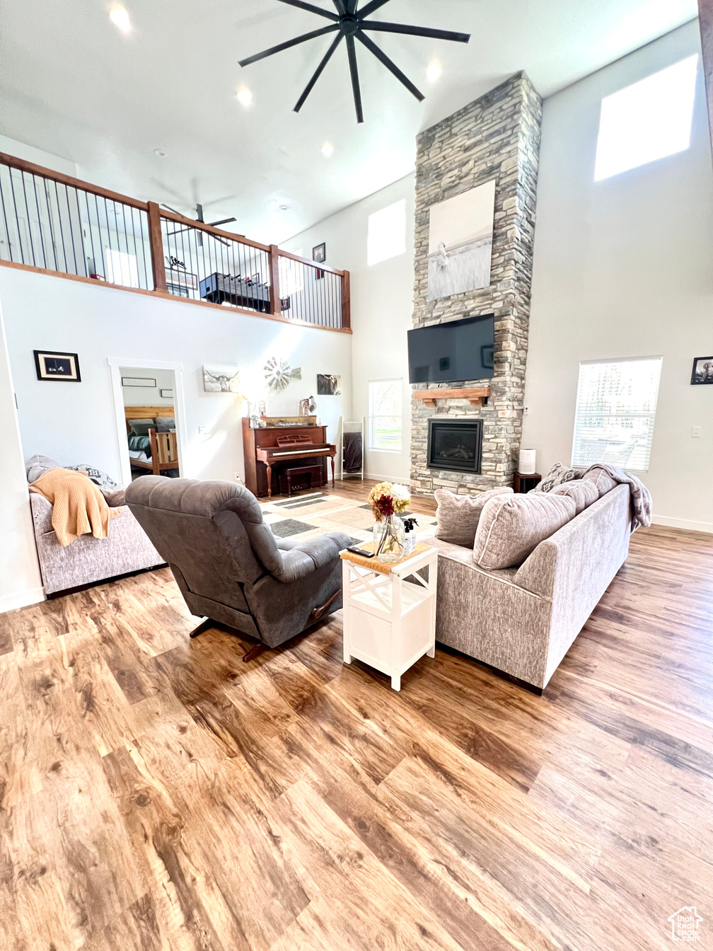 Elsinore, Utah, 84724, United States, 6 Bedrooms Bedrooms, ,4 BathroomsBathrooms,Residential,For Sale,1796854