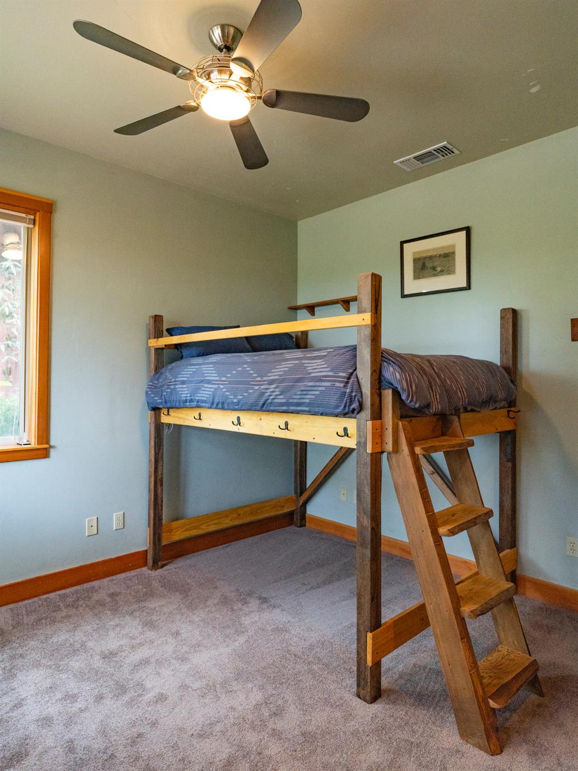 Nevada City, California, 95959, United States, 3 Bedrooms Bedrooms, ,3 BathroomsBathrooms,Residential,For Sale,1987910