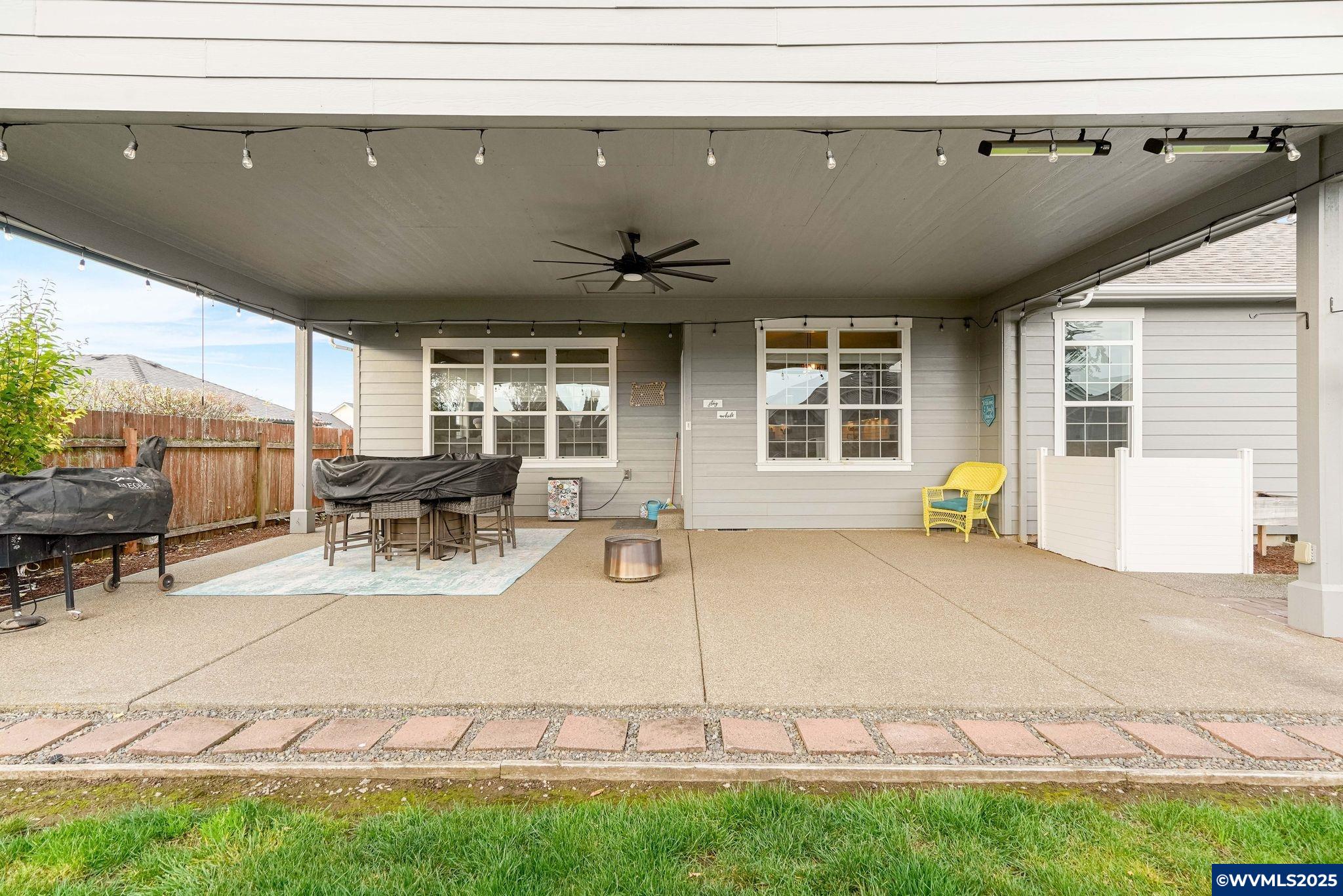 Albany, Oregon, 97321, United States, 3 Bedrooms Bedrooms, ,2 BathroomsBathrooms,Residential,For Sale,1992876