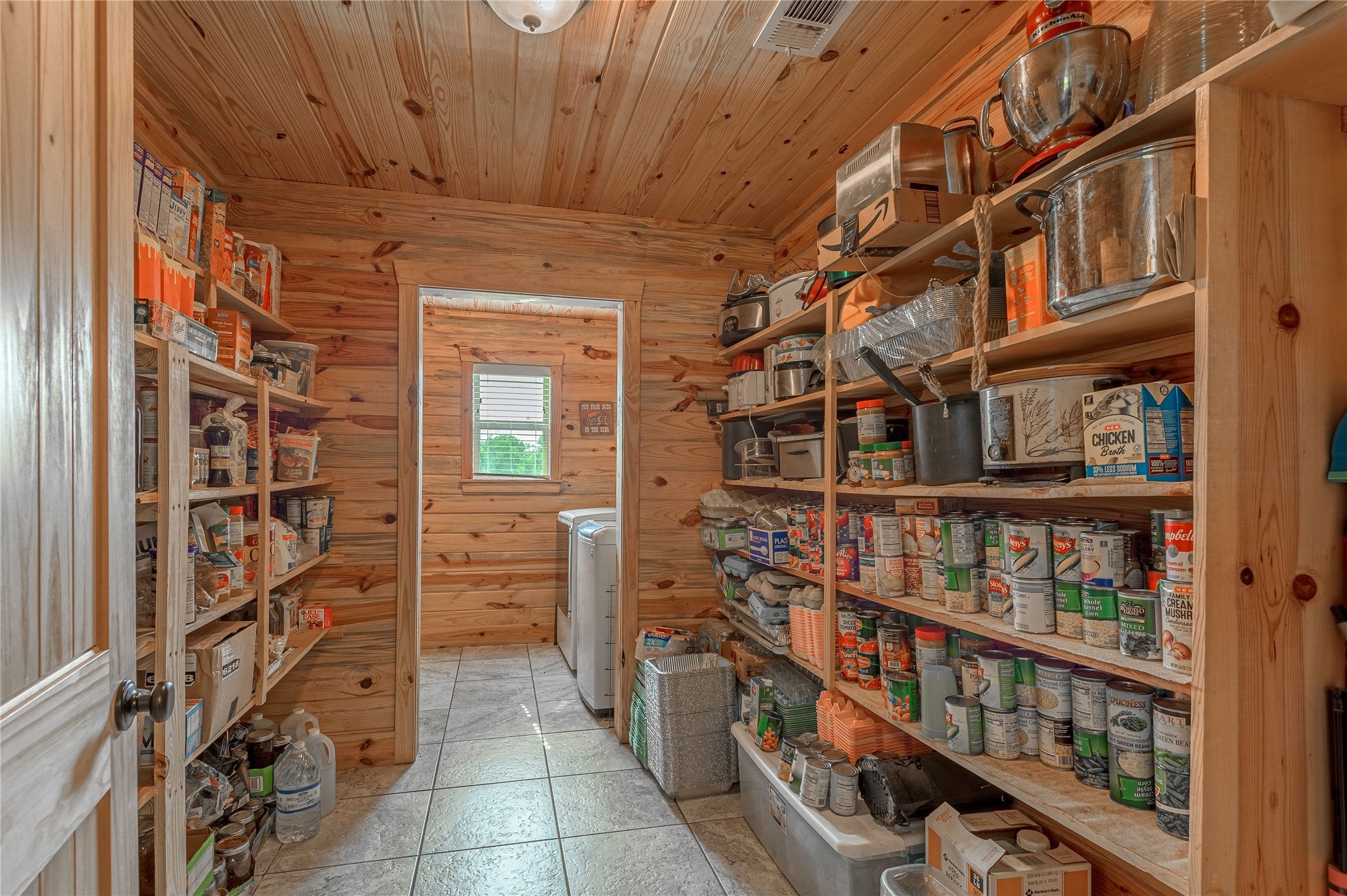 Kennard, Texas, 75847, United States, 3 Bedrooms Bedrooms, ,2 BathroomsBathrooms,Residential,For Sale,1828571