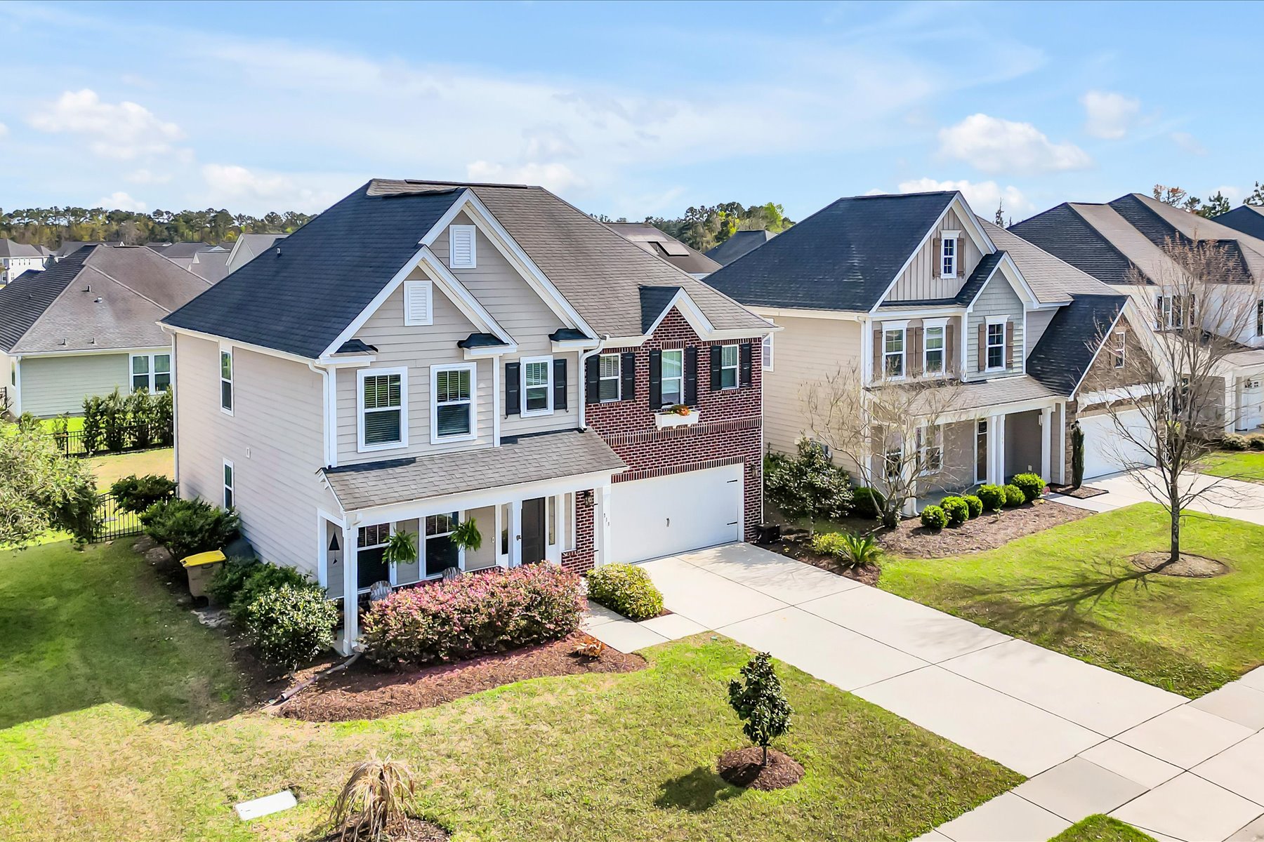  Meticulously Maintained Home in Popular Savannah Quarters Community - 物件實景