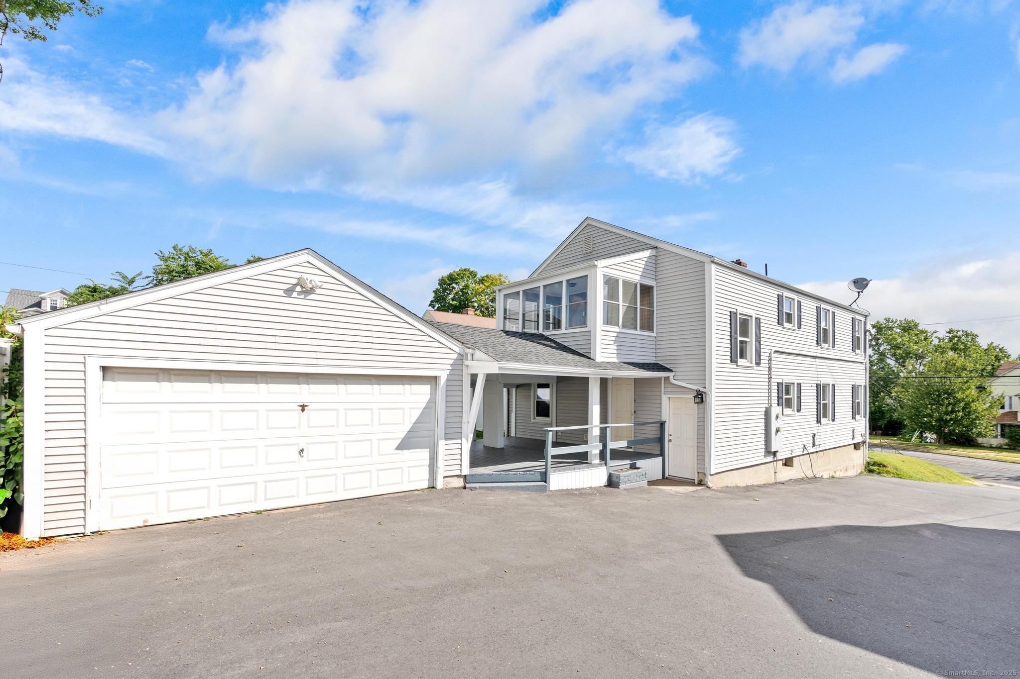 West Hartford, Connecticut, 06119, United States, 4 Bedrooms Bedrooms, ,2 BathroomsBathrooms,Residential,For Sale,1934206