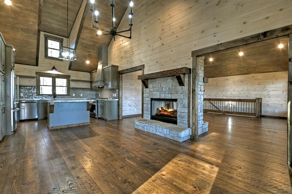 Mineral Bluff, Georgia, 30559, United States, 4 Bedrooms Bedrooms, ,5 BathroomsBathrooms,Residential,For Sale,1858917