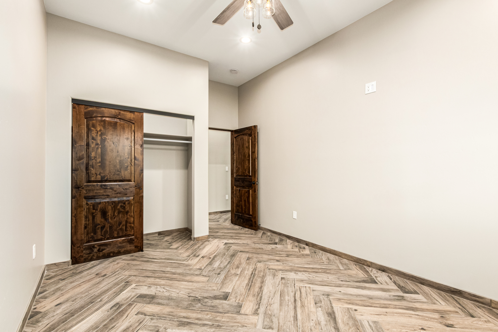 Wickenburg, Arizona, 85390, United States, 4 Bedrooms Bedrooms, ,3 BathroomsBathrooms,Residential,For Sale,2000369