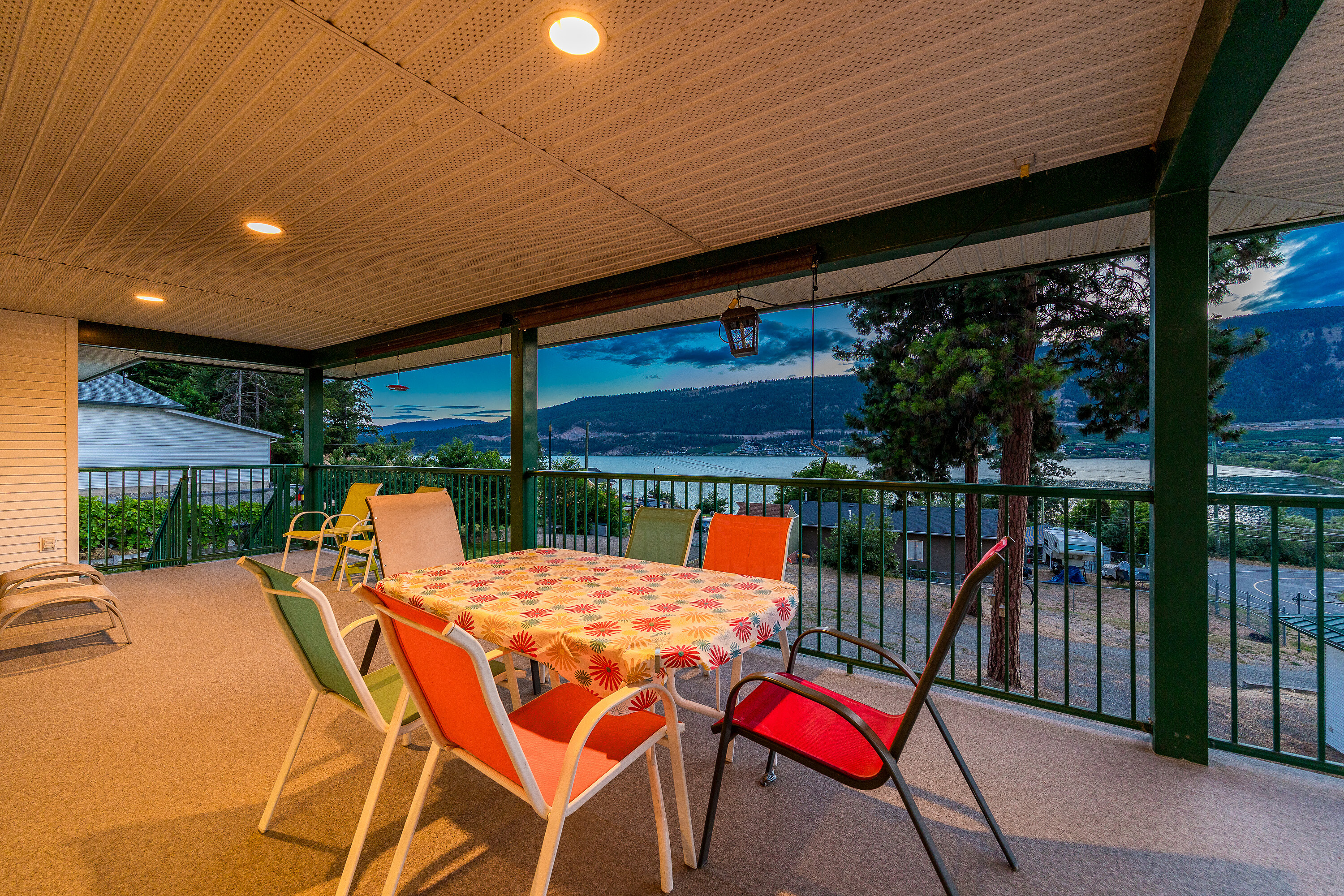  Charming Lakeview Rancher - 物件實景