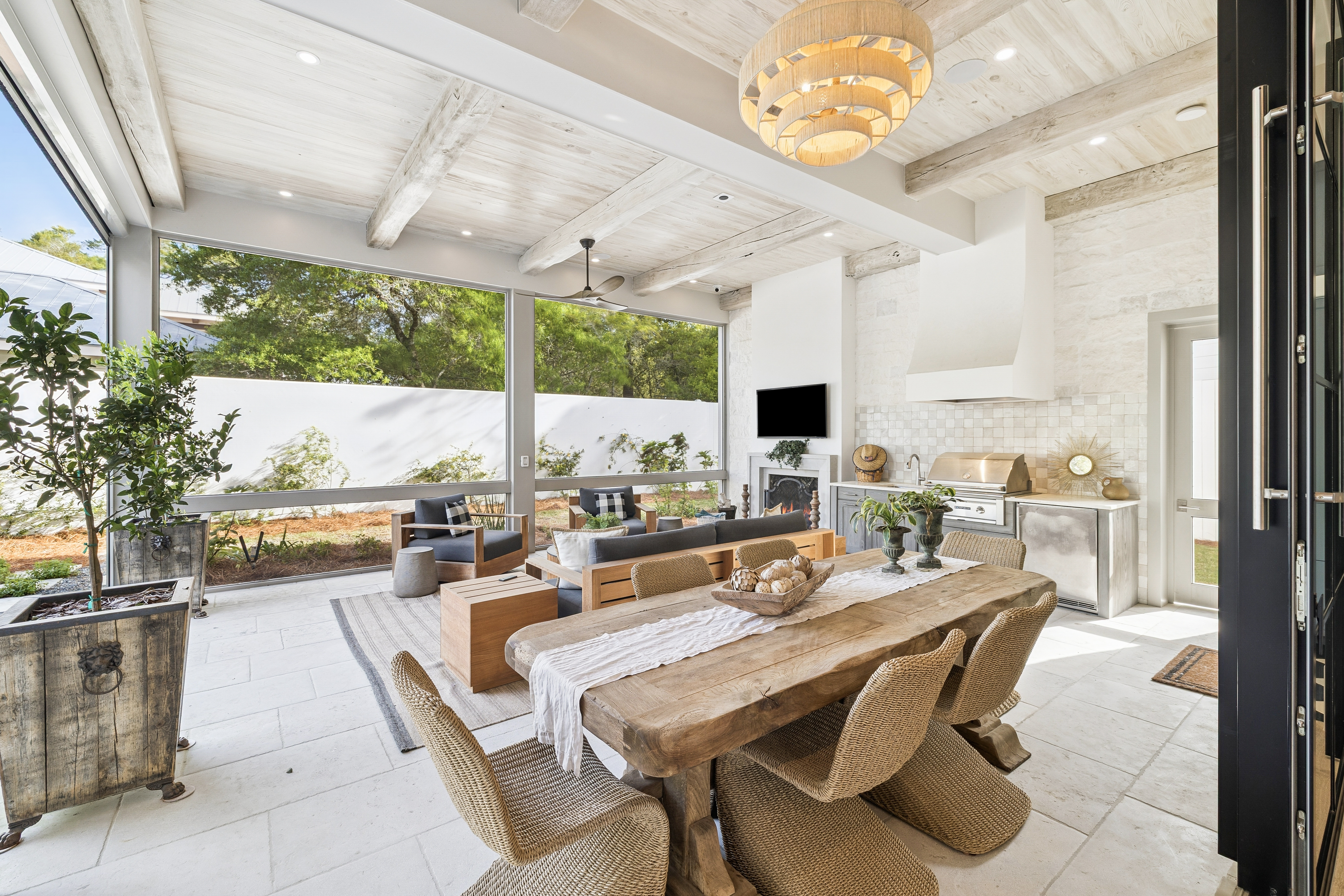  Private Gated 30A Estate with Guest Suite, Pool  & Summer Kitchen - 物件實景