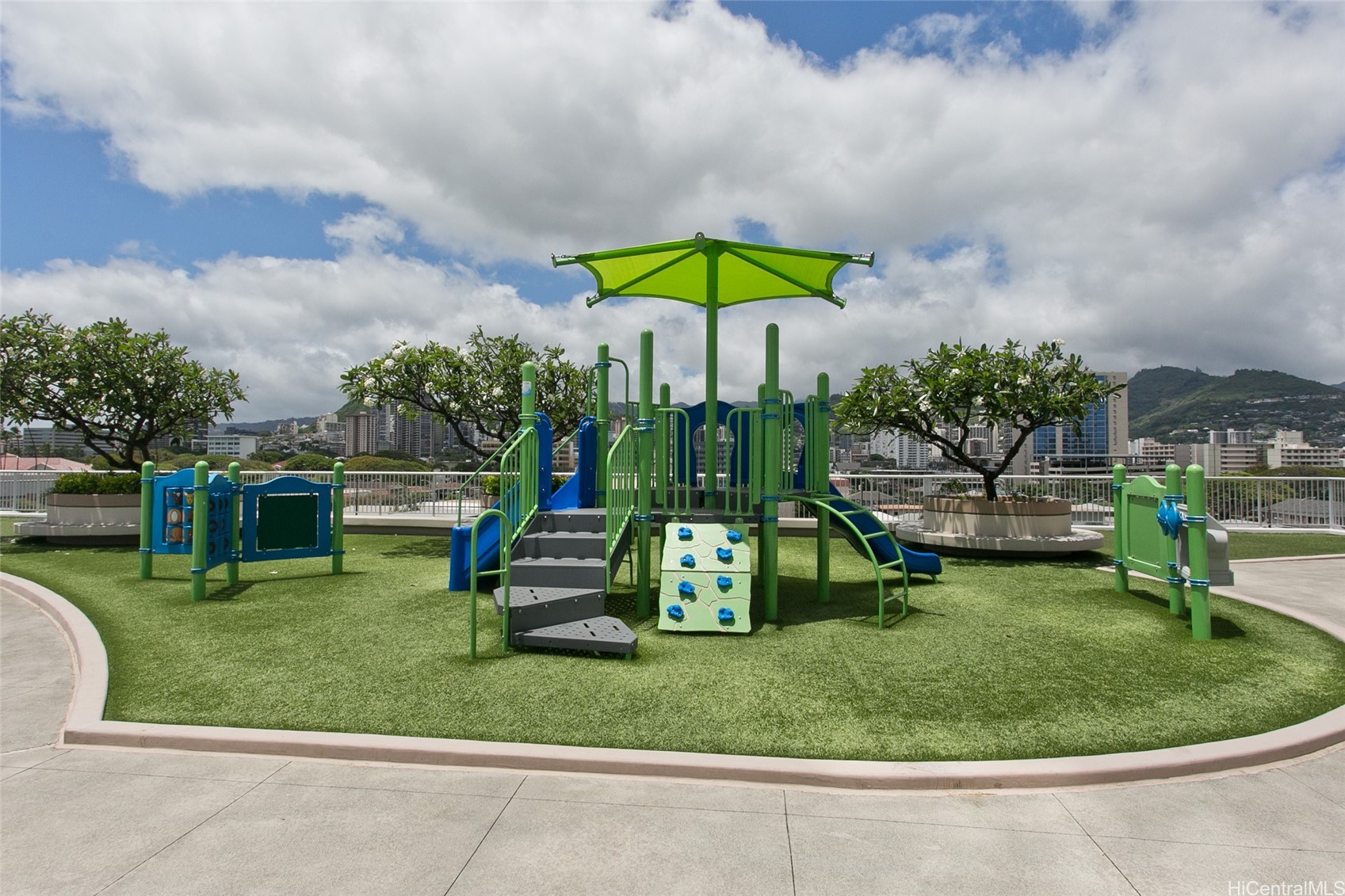 Honolulu, Hawaii, 96814, United States, 3 Bedrooms Bedrooms, ,2 BathroomsBathrooms,Residential,For Sale,1785999