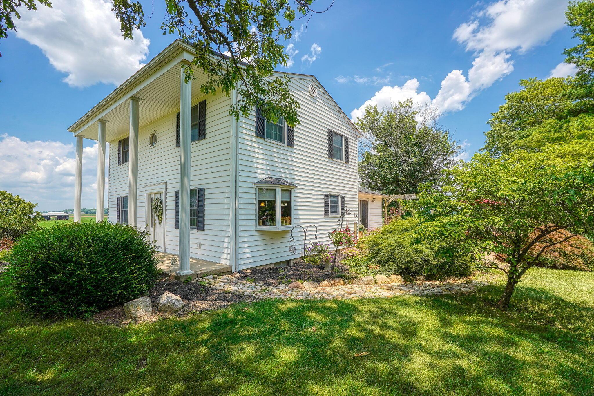 Circleville, Ohio, 43113, United States, 3 Bedrooms Bedrooms, ,3 BathroomsBathrooms,Residential,For Sale,1892160