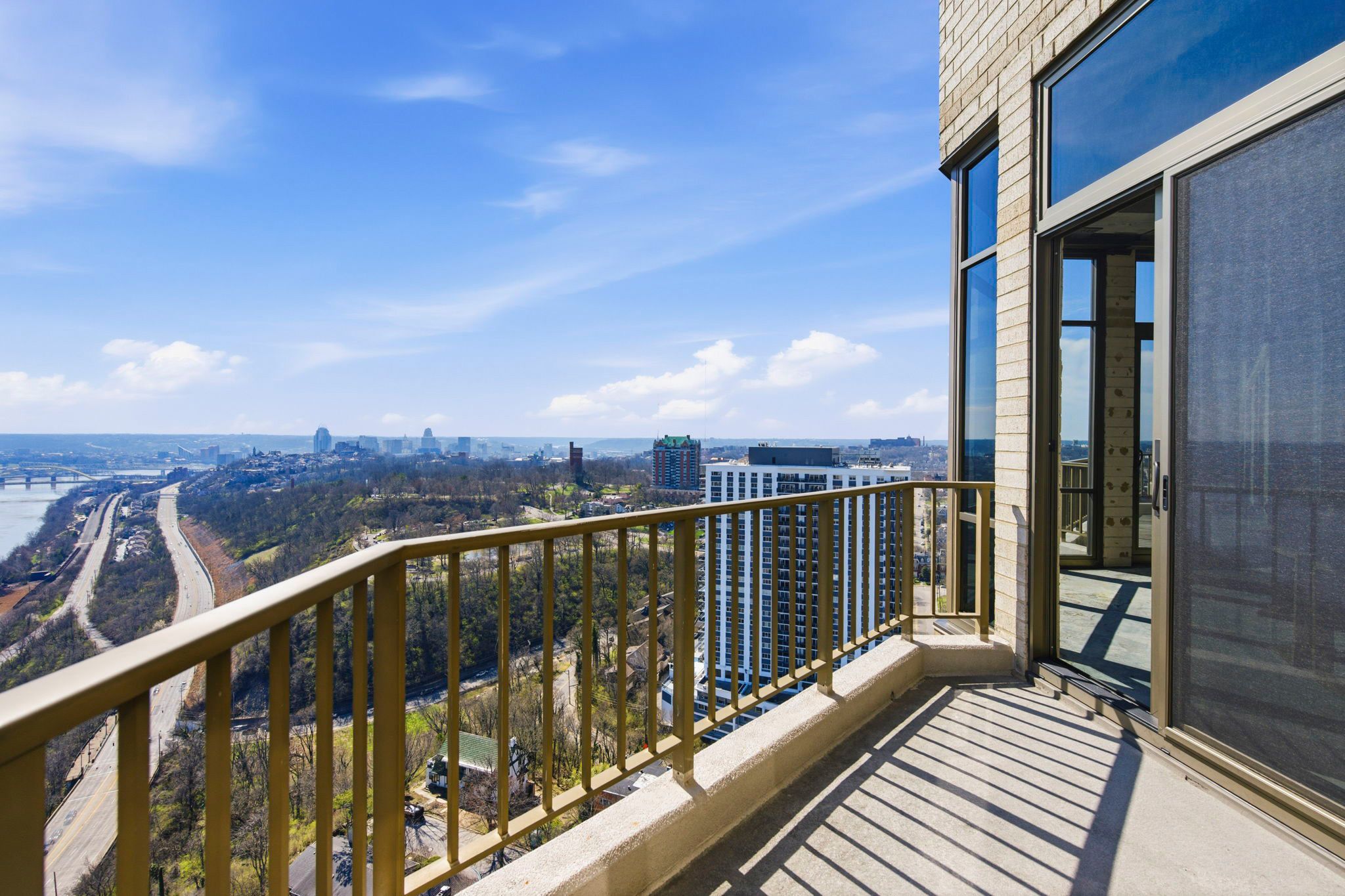  1201 Edgecliff Place. Unit 1230, Cincinnati, OH 45206 - 物件實景