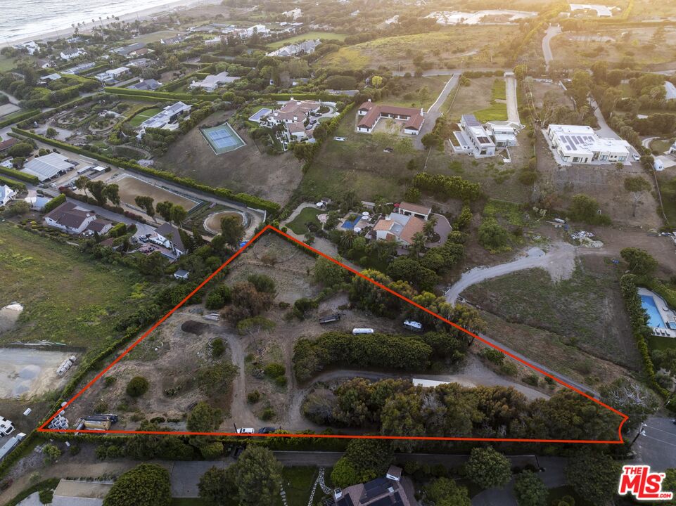 5878 Deerhead Rd, Malibu, California, 90265, United States, 5 Bedrooms Bedrooms, ,9 BathroomsBathrooms,Residential,For Sale,5878 Deerhead Rd,1623288