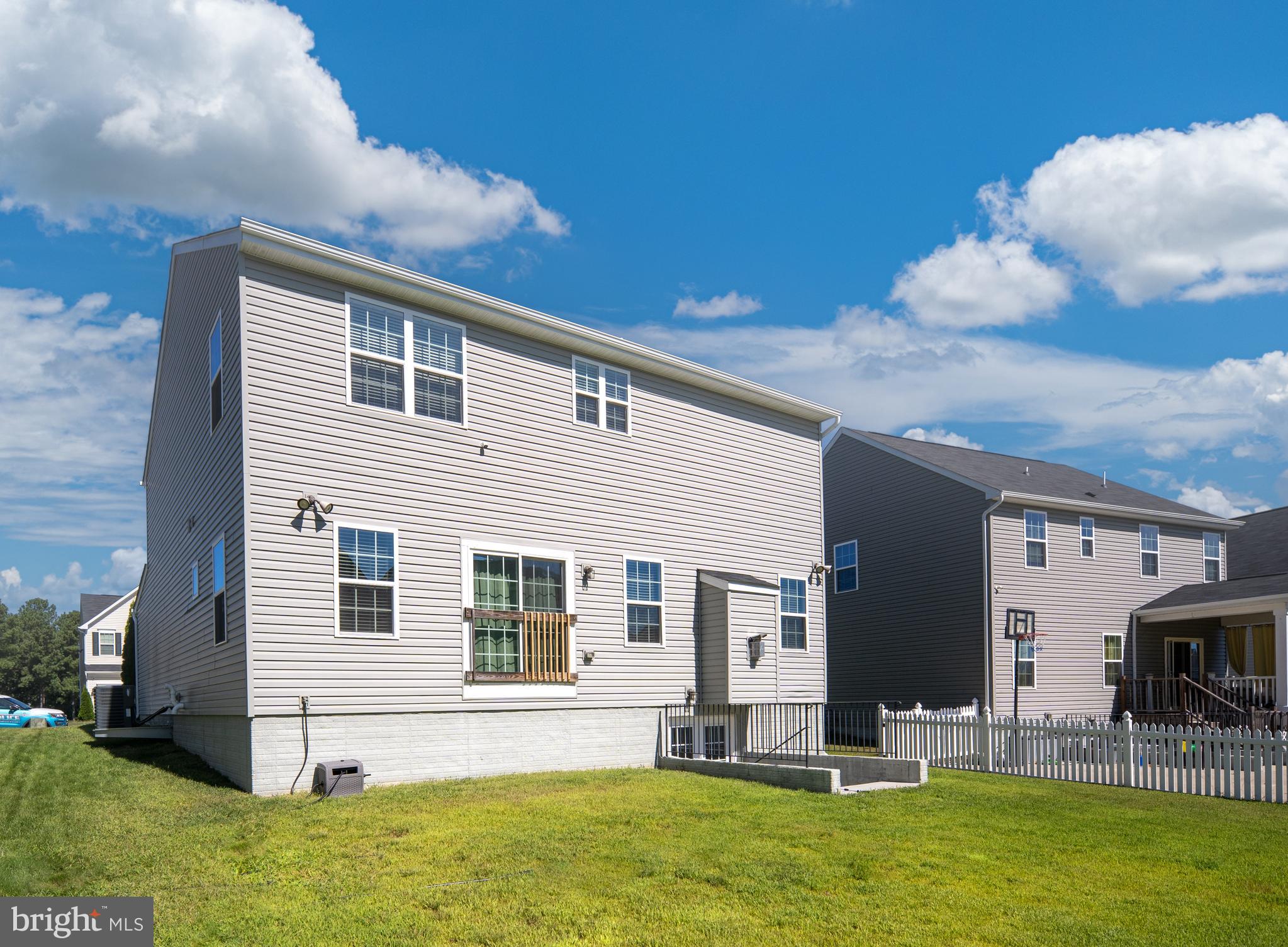 Fredericksburg, Virginia, 22407, United States, 4 Bedrooms Bedrooms, ,3 BathroomsBathrooms,Residential,For Sale,1996636