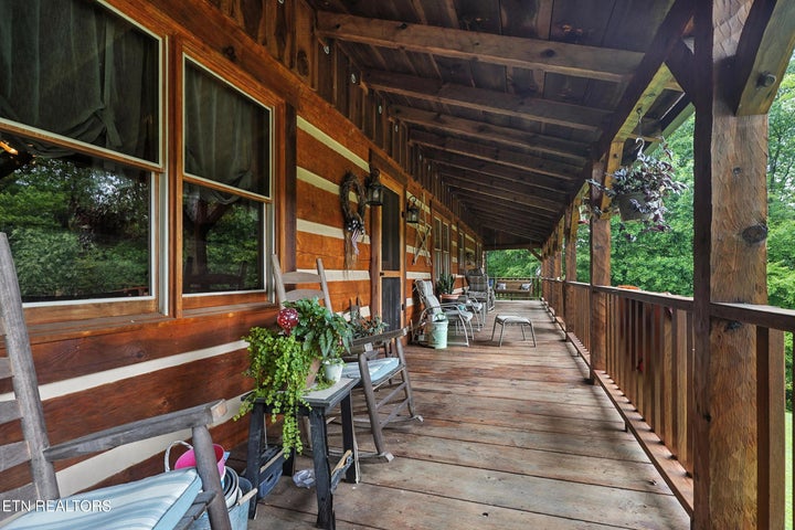 Jonesville, Virginia, 24263, United States, 6 Bedrooms Bedrooms, ,2 BathroomsBathrooms,Residential,For Sale,1979126