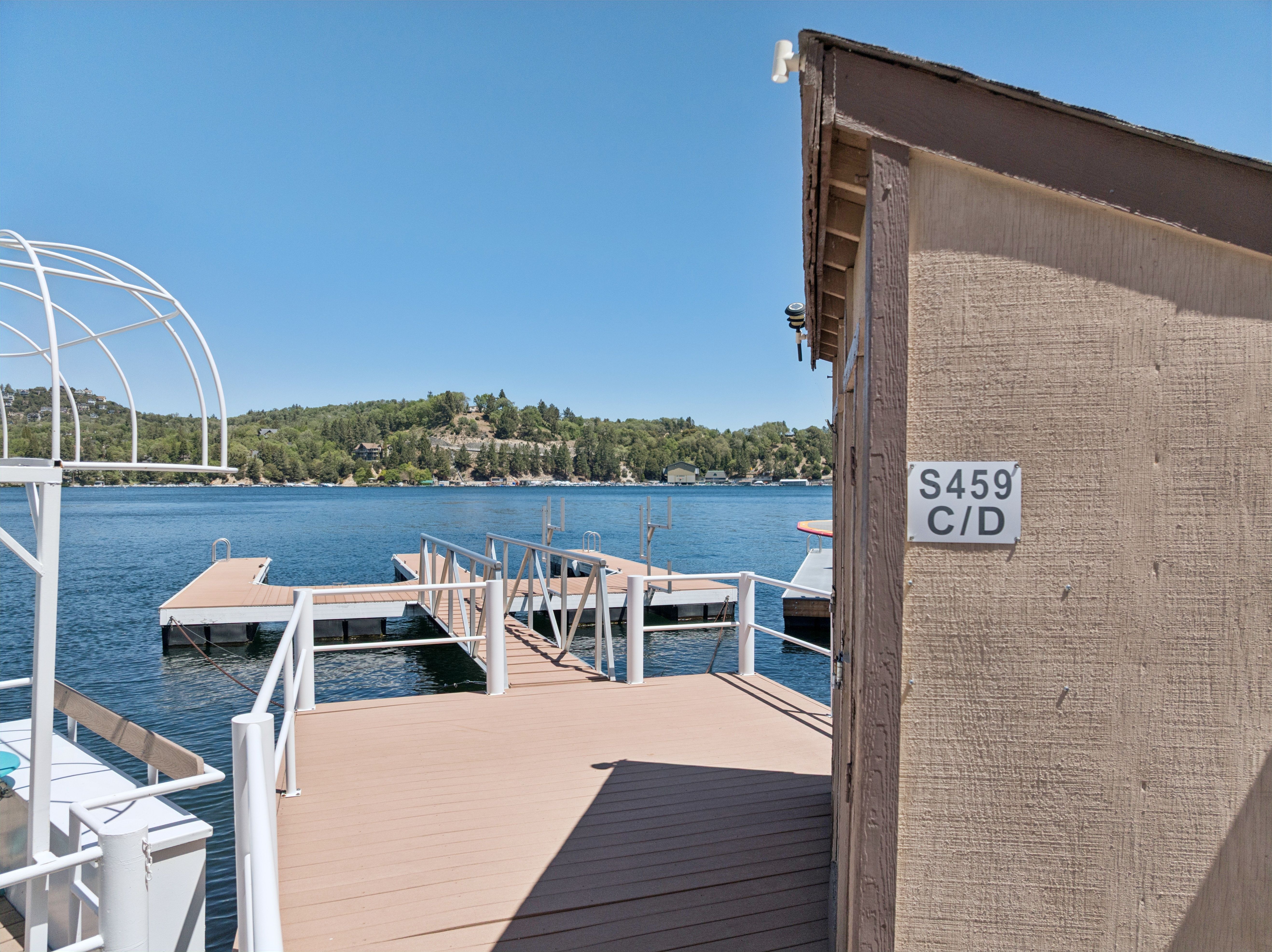  222 Holiday Drive, Lake Arrowhead, CA 92352 - 物件實景