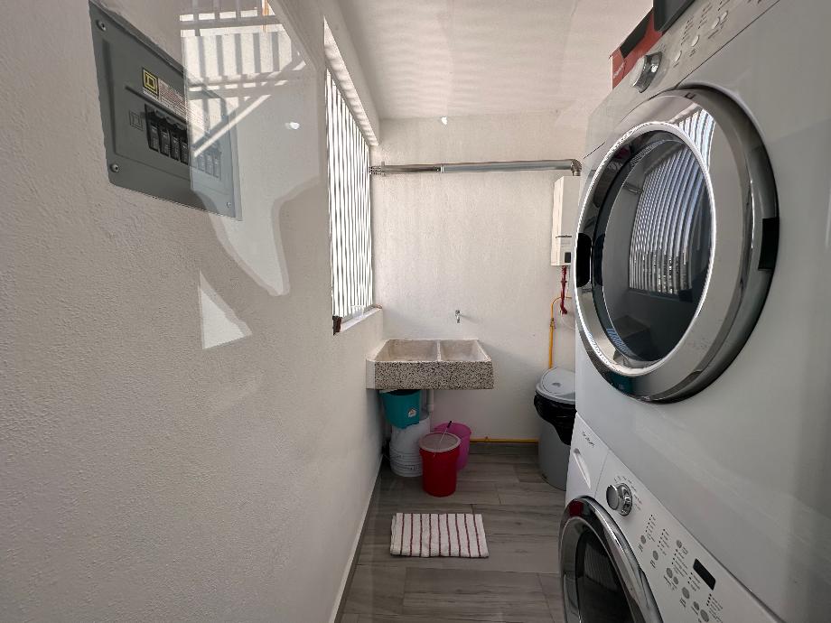 Benito Juárez, Ciudad de México, 03104, Mexico, 3 Bedrooms Bedrooms, ,2 BathroomsBathrooms,Residential,For Sale,1688372