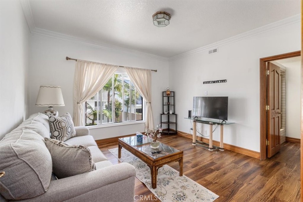 Huntington Beach, California, 92649, United States, 5 Bedrooms Bedrooms, ,5 BathroomsBathrooms,Residential,For Sale,1926565