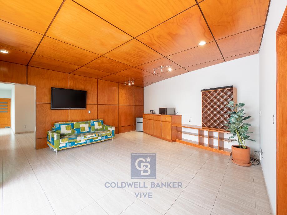 Nogales, Corregidora, Querétaro, 76904, Mexico, 5 Bedrooms Bedrooms, ,6 BathroomsBathrooms,Residential,For Sale,Nogales,1443415