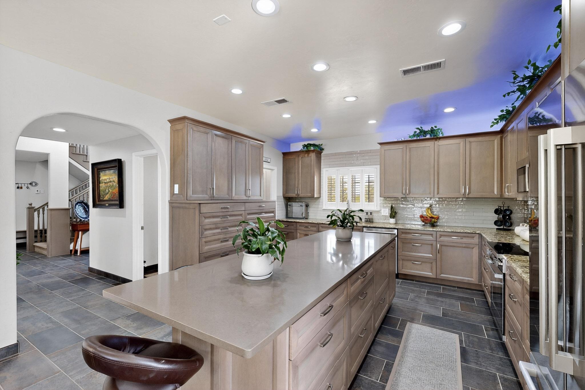 Albuquerque, New Mexico, 87122, United States, 4 Bedrooms Bedrooms, ,3 BathroomsBathrooms,Residential,For Sale,1914202