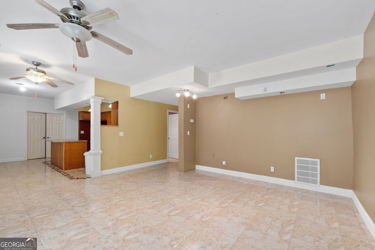 Stonecrest, Georgia, 30038, United States, 5 Bedrooms Bedrooms, ,4 BathroomsBathrooms,Residential,For Sale,1907075
