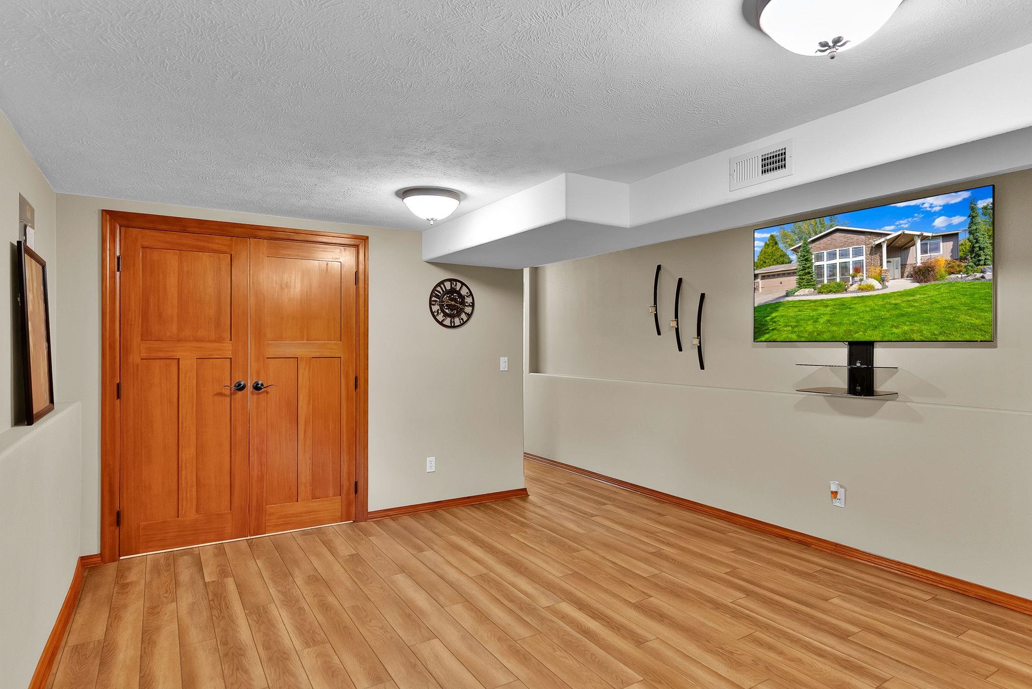 Spokane, Washington, 99216, United States, 4 Bedrooms Bedrooms, ,2 BathroomsBathrooms,Residential,For Sale,2005224