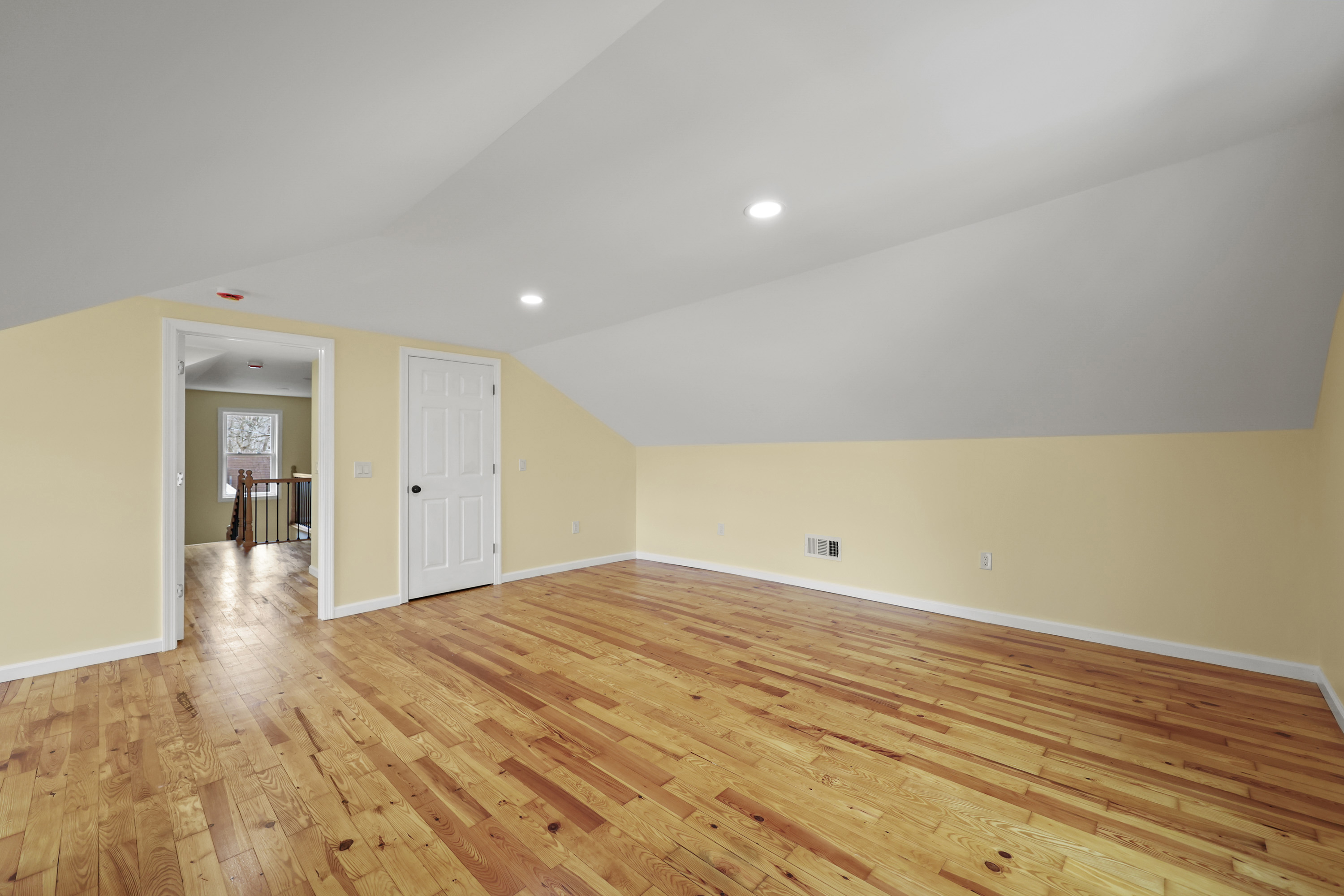  Freshly Remodeled Open Floor Plan - 物件實景