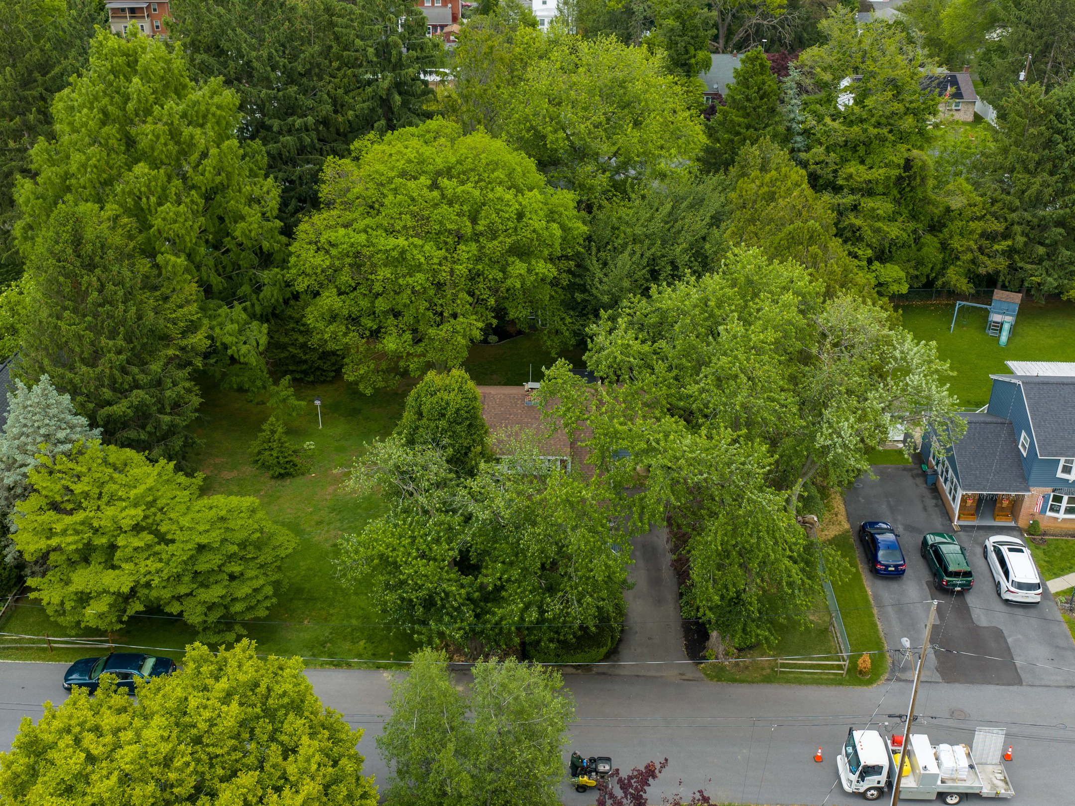 115 Grandview Ave - 物件實景
