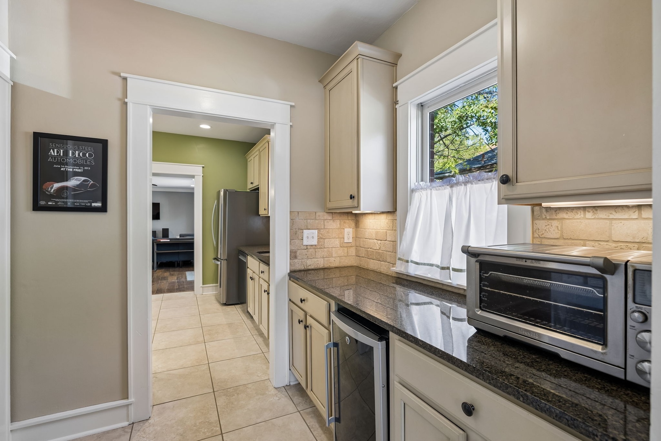  611 Fatherland St, Nashville, TN, 37206 - 物件實景