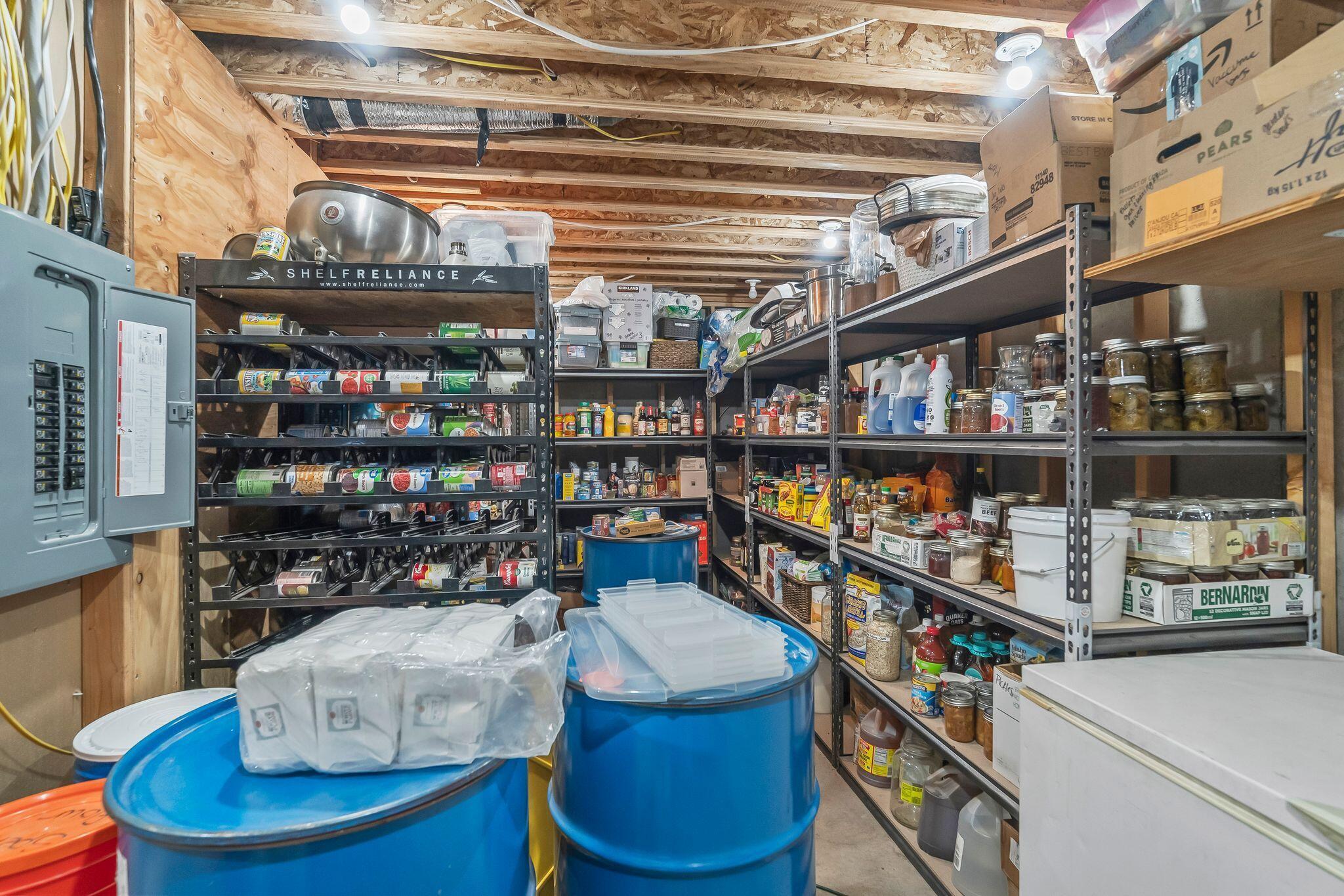 St George, Utah, 84770, United States, 6 Bedrooms Bedrooms, ,3 BathroomsBathrooms,Residential,For Sale,2005357